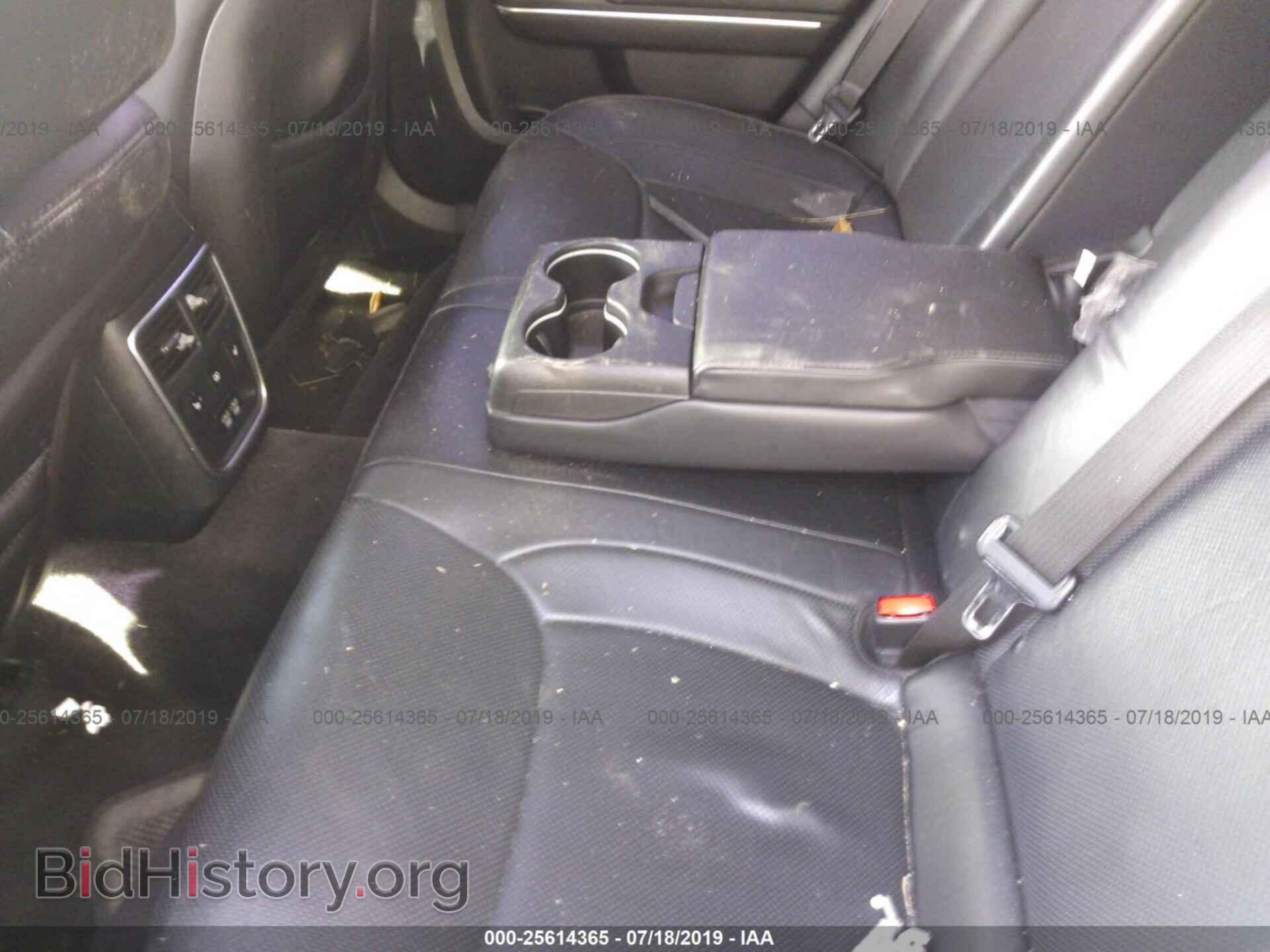 2015 CHRYSLER 300C - VIN: 2C3CCAEGXFH803214 - Фото 8