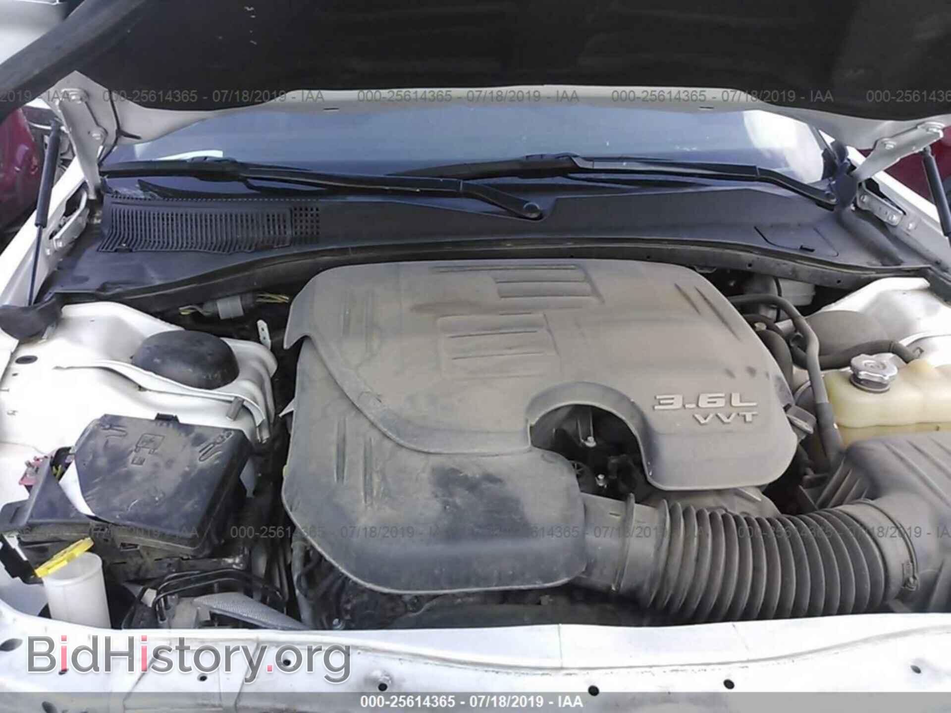 2015 CHRYSLER 300C - VIN: 2C3CCAEGXFH803214 - Фото 10