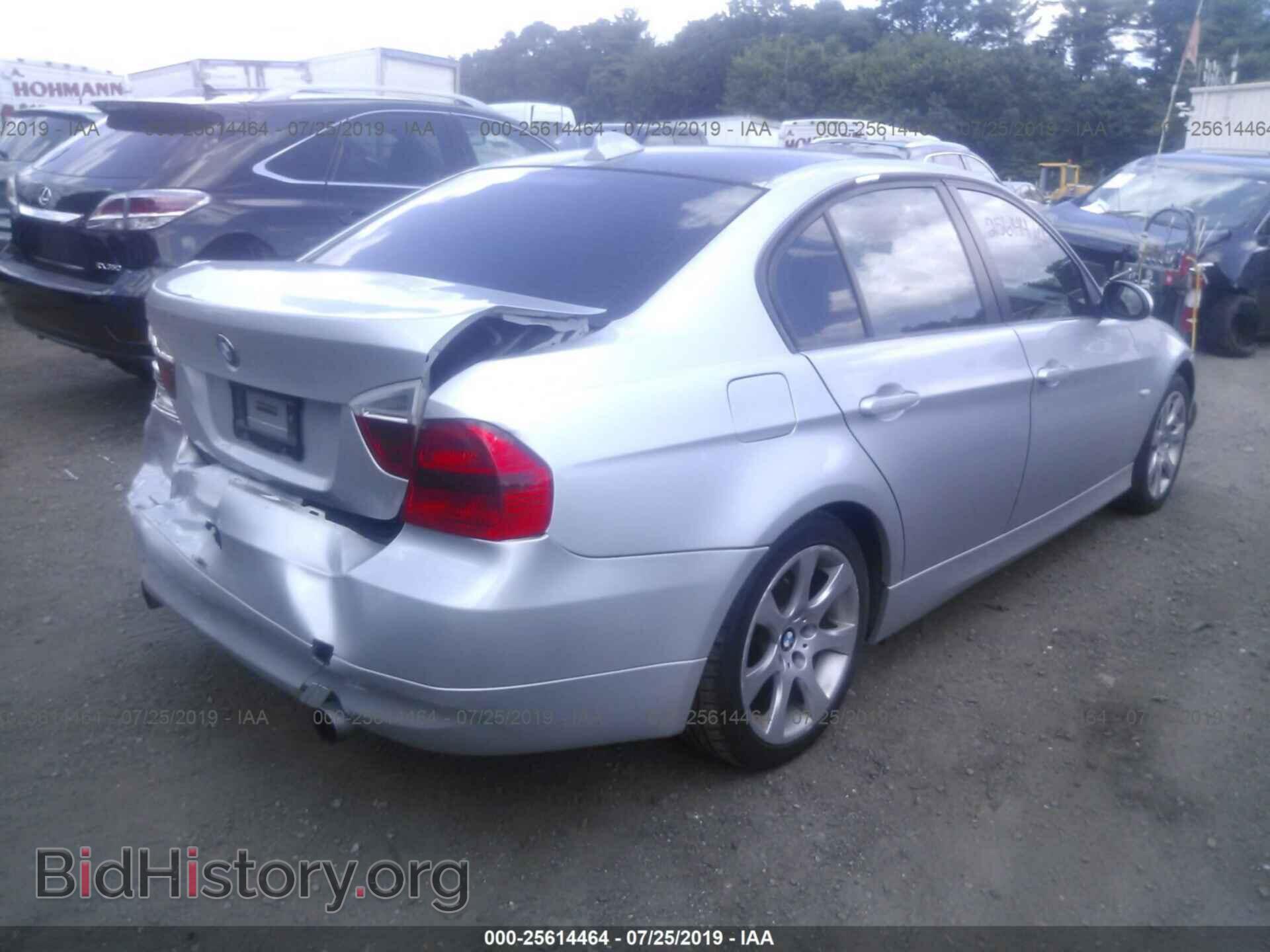 2008 BMW 335 - VIN: WBAVD53578A283384 - Photo 4