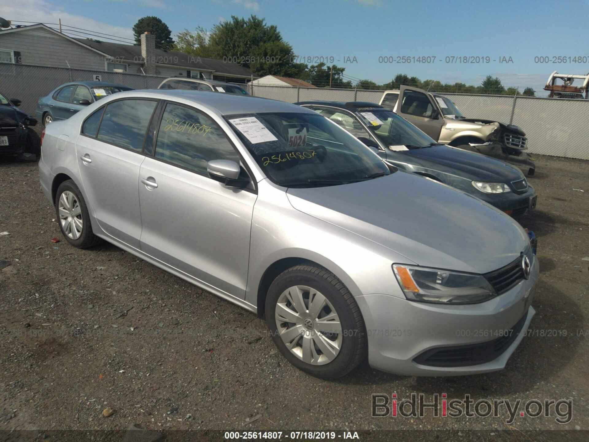 Фотография 3VWD17AJXEM245372 - VOLKSWAGEN JETTA 2014