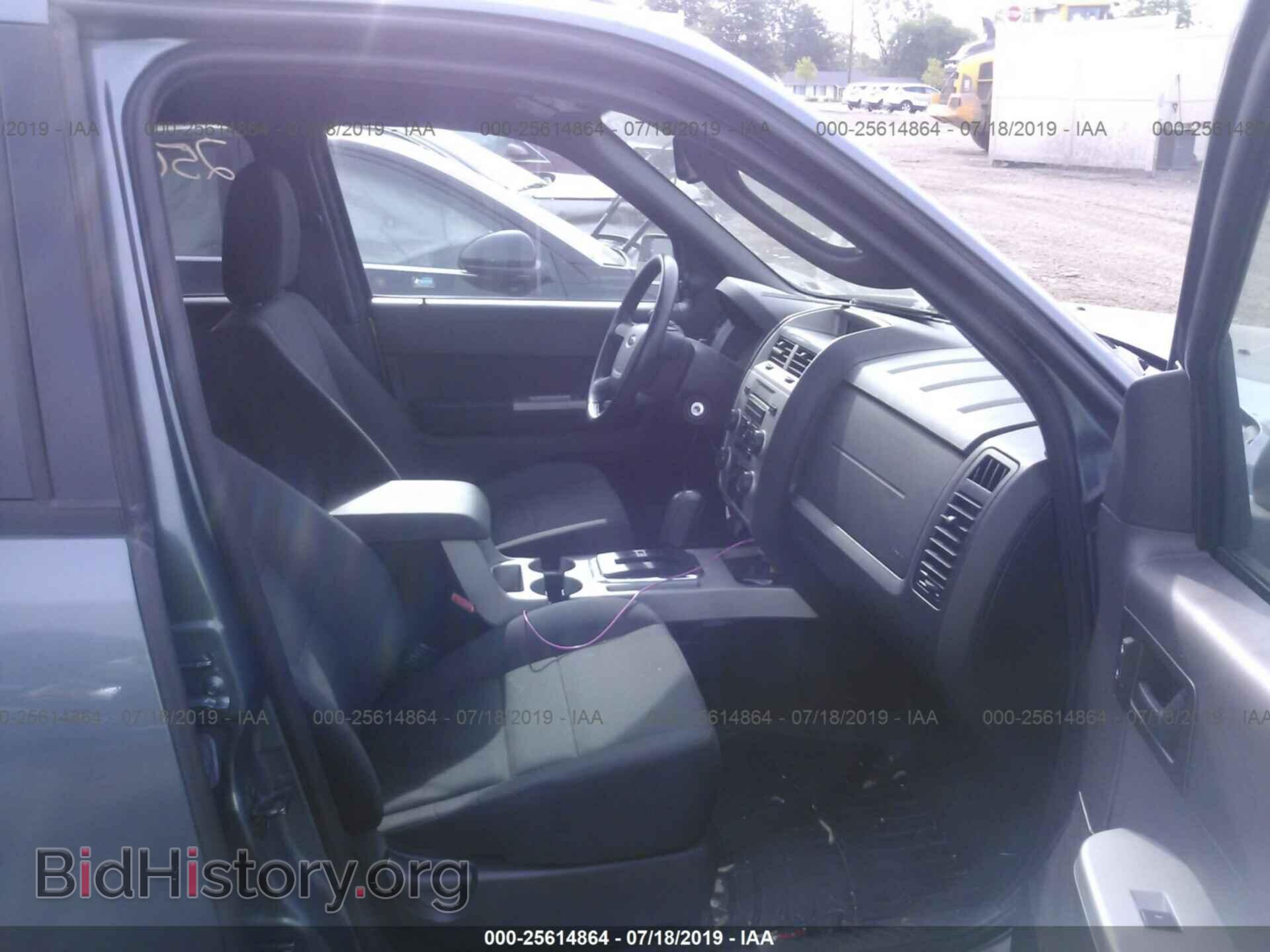 2011 FORD ESCAPE - VIN: 1FMCU0D79BKC41101 - Photo 5