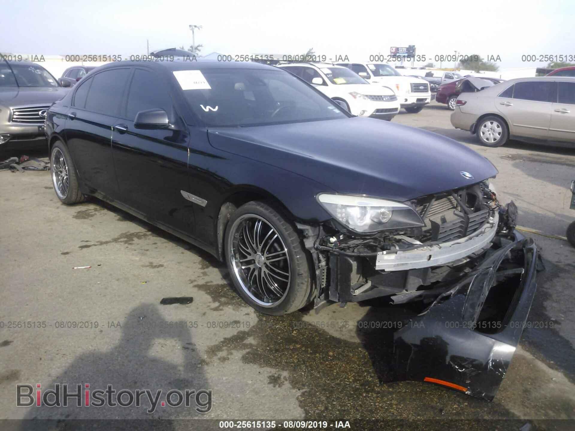 Photo WBAKB8C59CDX20772 - BMW 750 2012