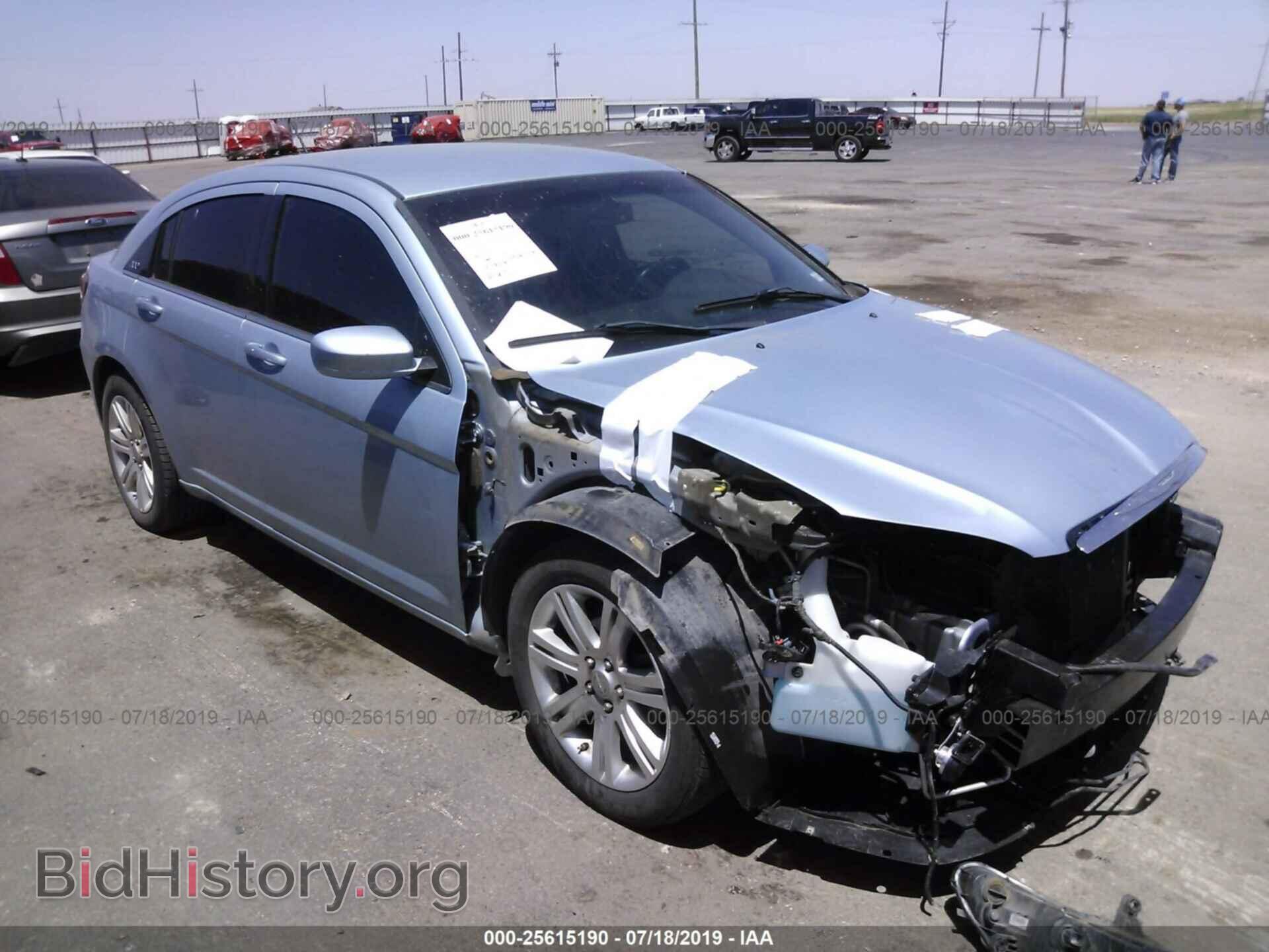 Фотография 1C3CCBBB8DN577287 - CHRYSLER 200 2013