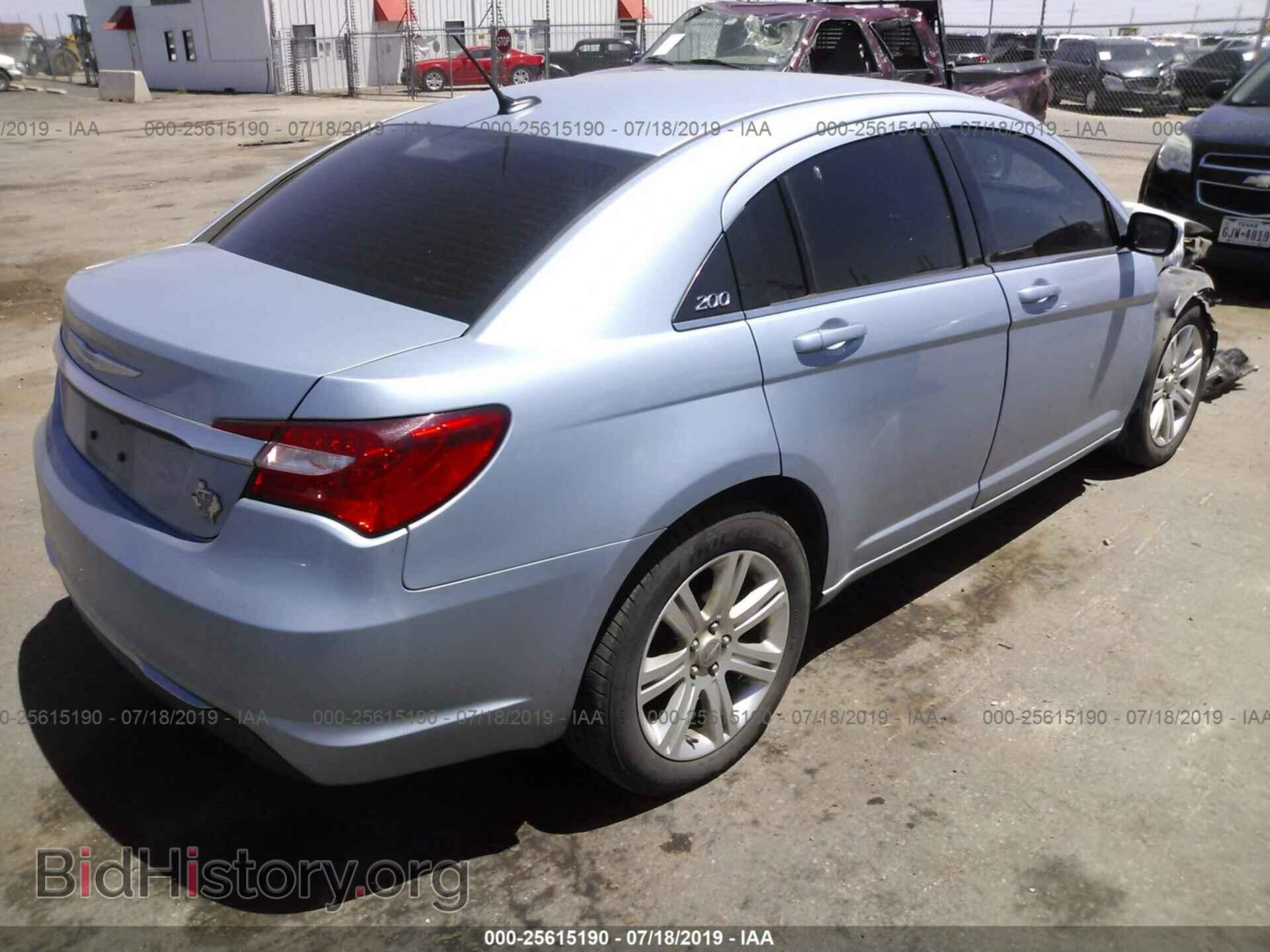 2013 CHRYSLER 200 - VIN: 1C3CCBBB8DN577287 - Фото 4