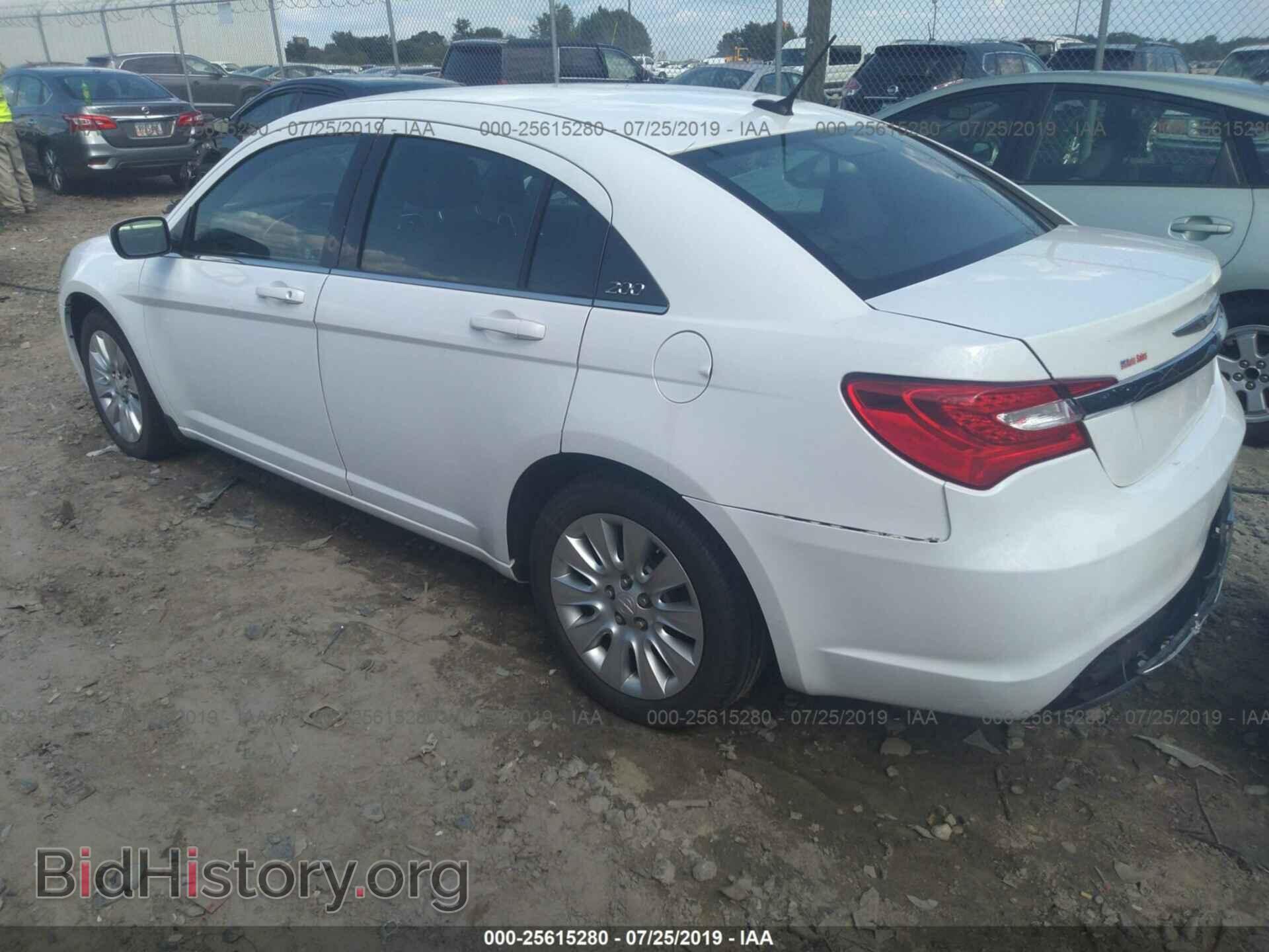 2013 CHRYSLER 200 - VIN: 1C3CCBAB9DN641340 - Фото 3