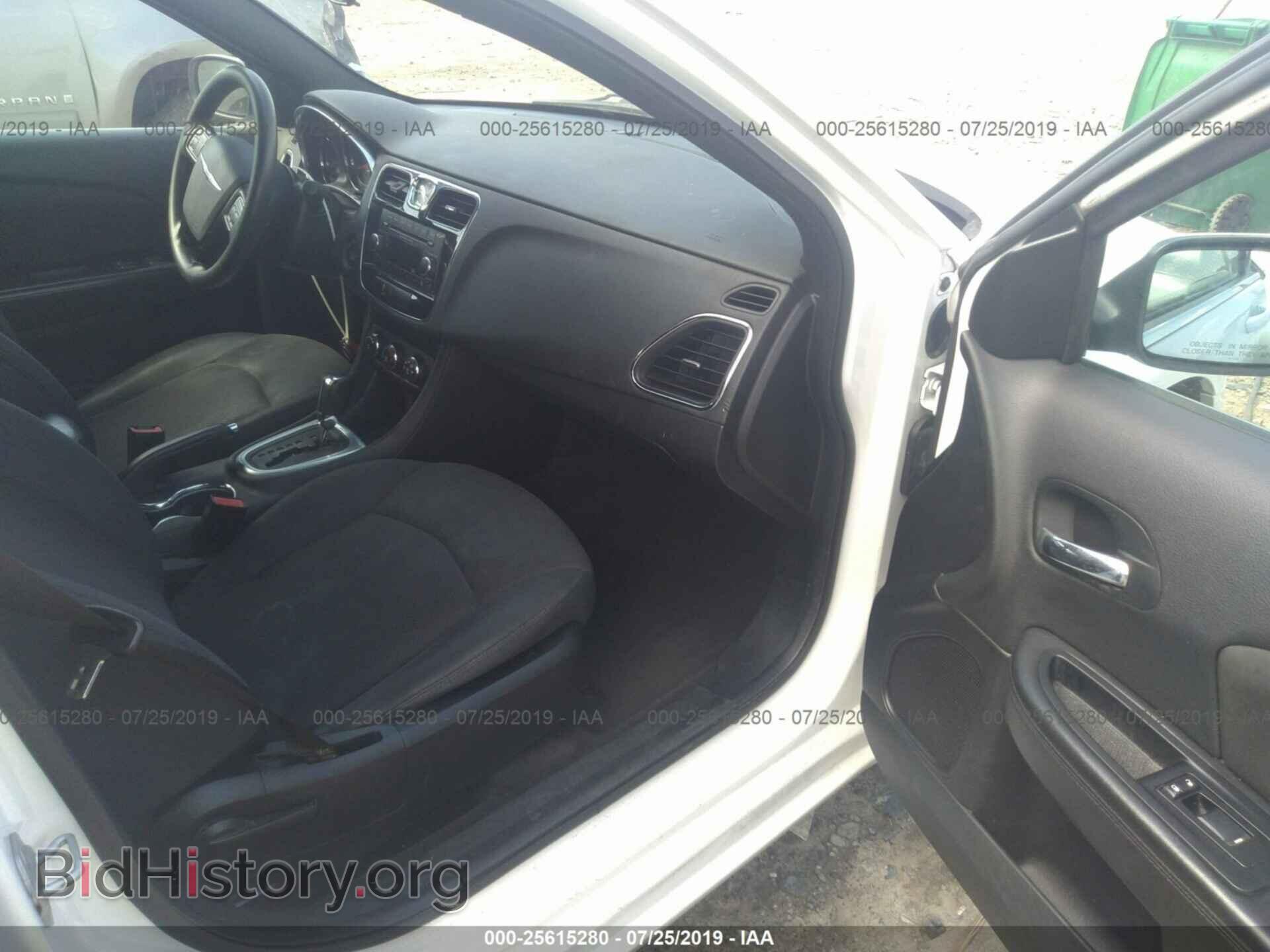 2013 CHRYSLER 200 - VIN: 1C3CCBAB9DN641340 - Фото 5