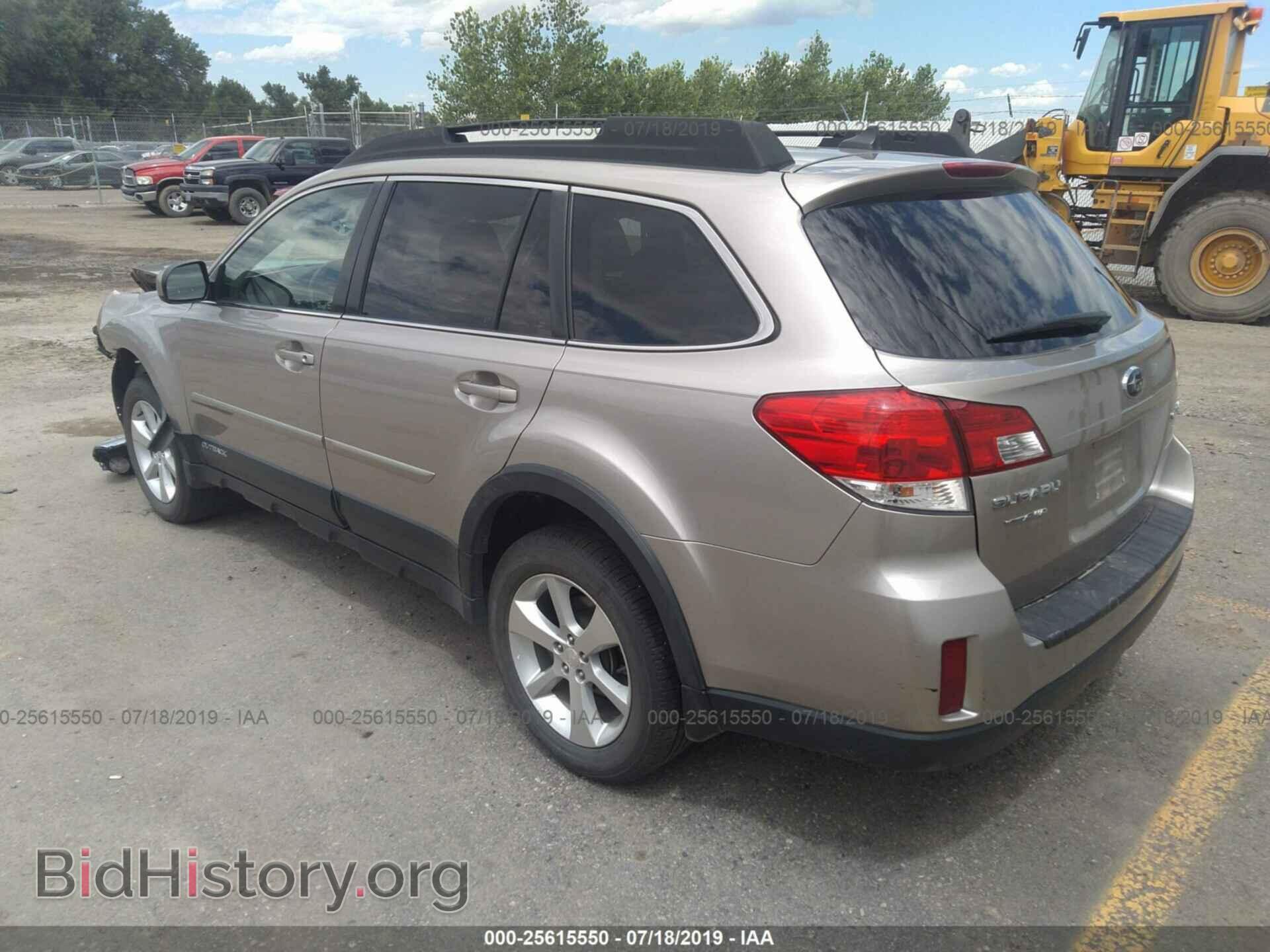 2014 SUBARU OUTBACK - VIN: 4S4BRBKC1E3221089 - Фото 3