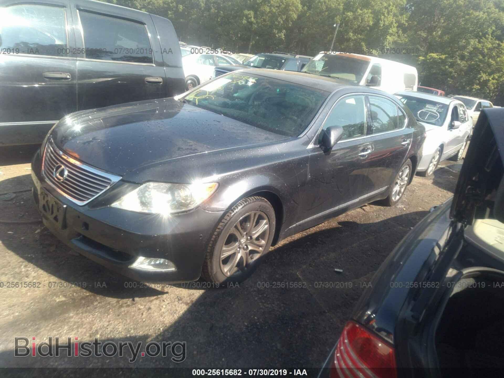 2007 LEXUS LS - VIN: JTHGL46F675014411 - Photo 2