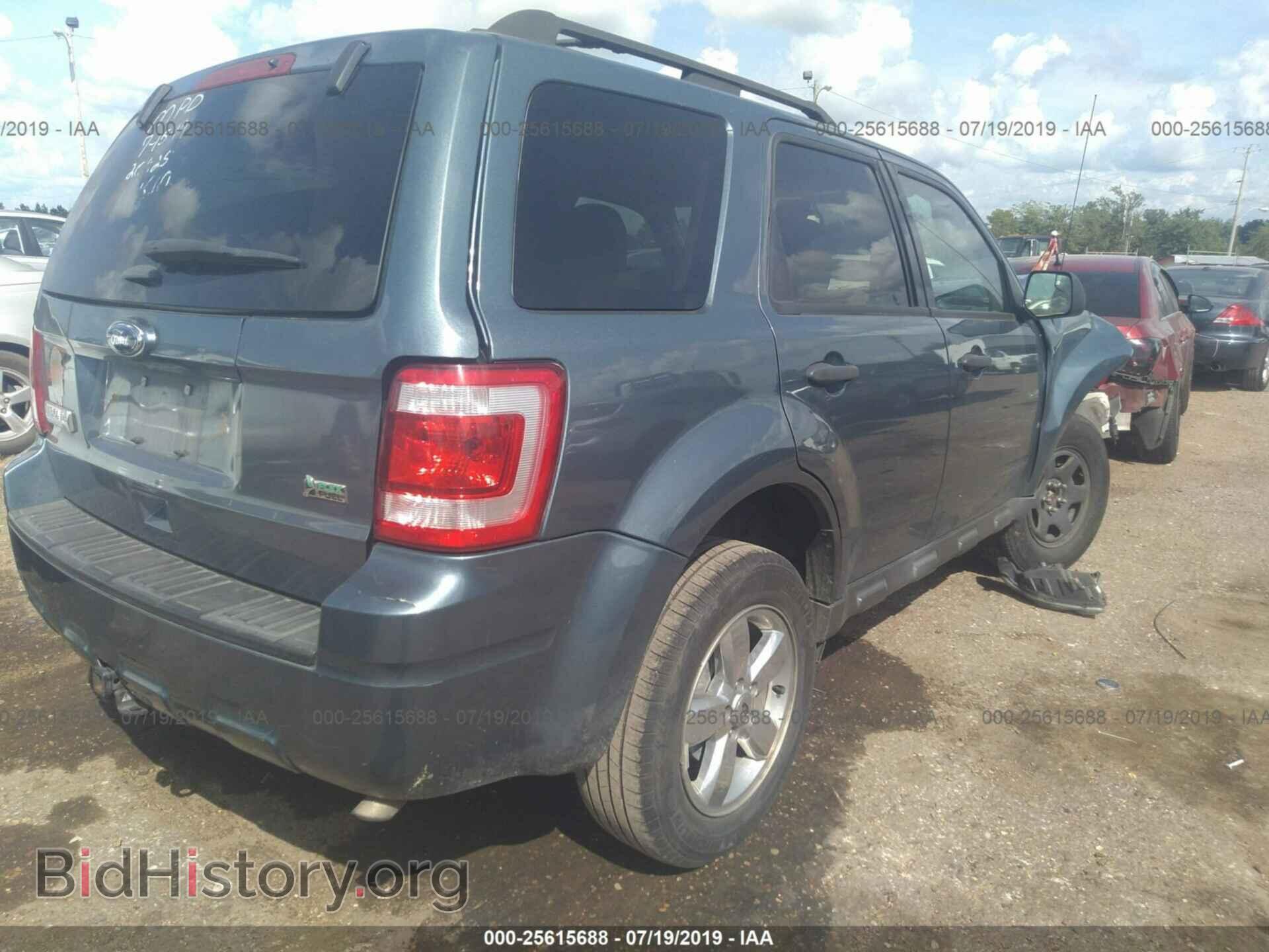 2011 FORD ESCAPE - VIN: 1FMCU0DG5BKB63643 - Фото 4