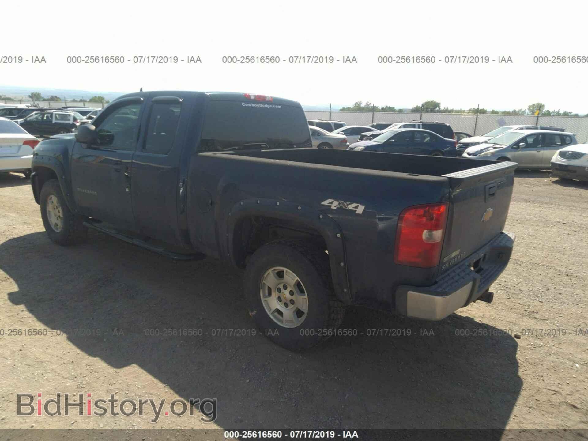 2011 CHEVROLET SILVERADO - VIN: 1GCRKSE32BZ406263 - Фото 3