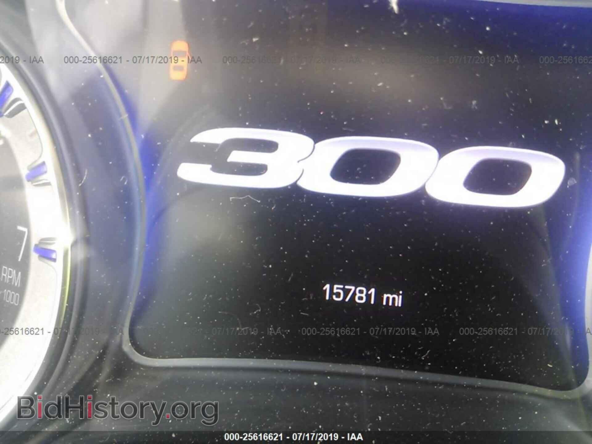 2018 CHRYSLER 300 - VIN: 2C3CCAAG1JH201848 - Фото 6