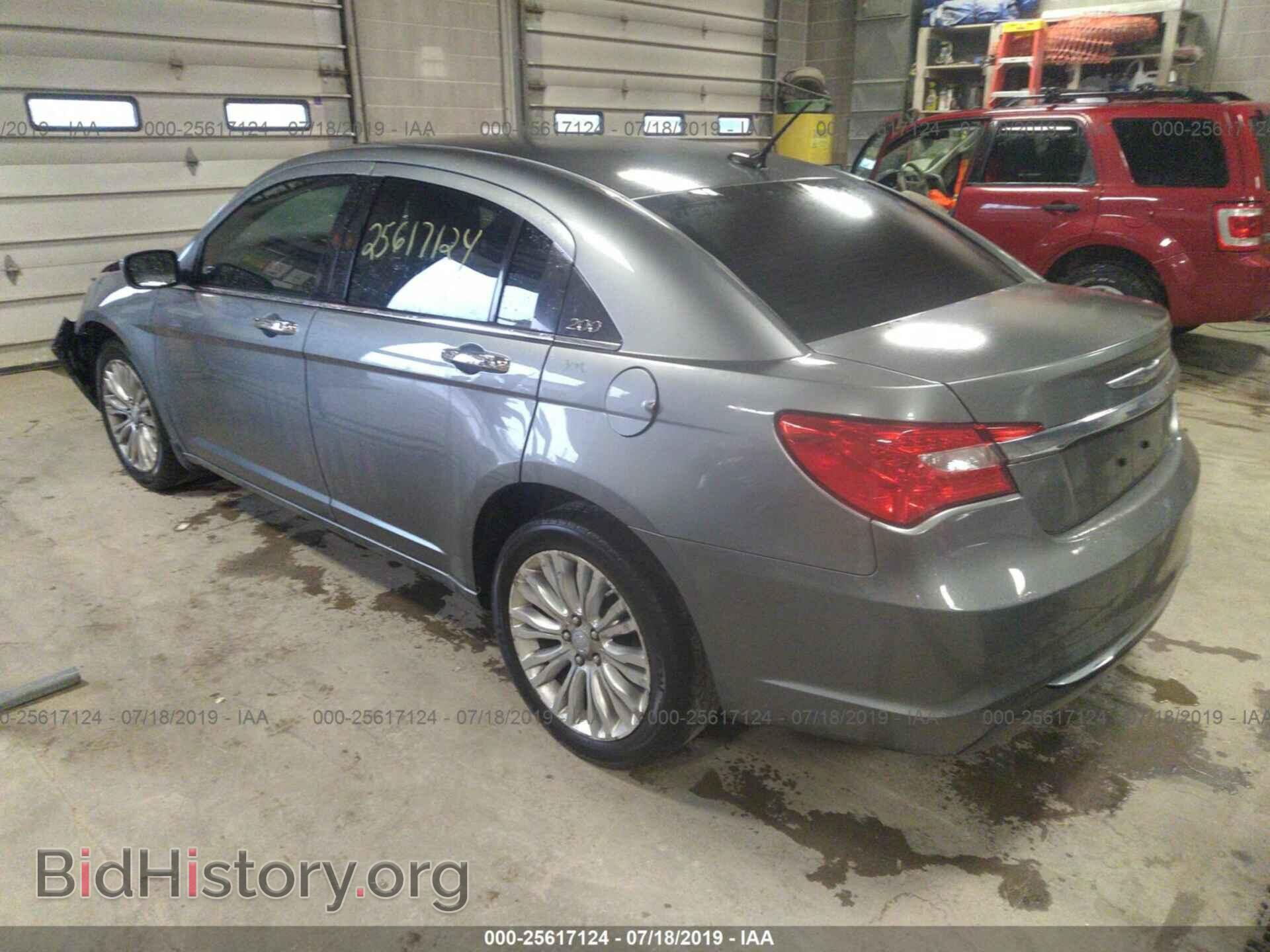2011 CHRYSLER 200 - VIN: 1C3BC2FB0BN600497 - Фото 3
