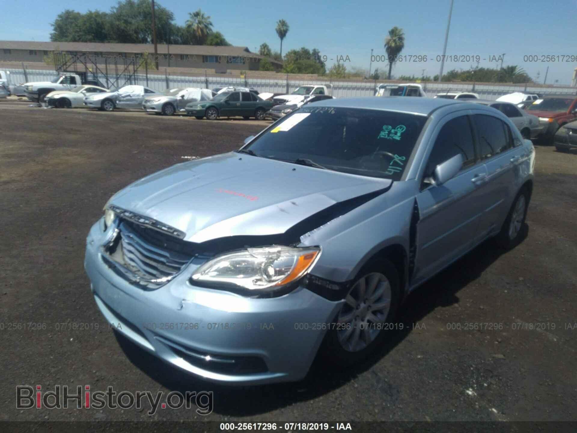 2012 CHRYSLER 200 - VIN: 1C3CCBBG0CN224178 - Photo 2