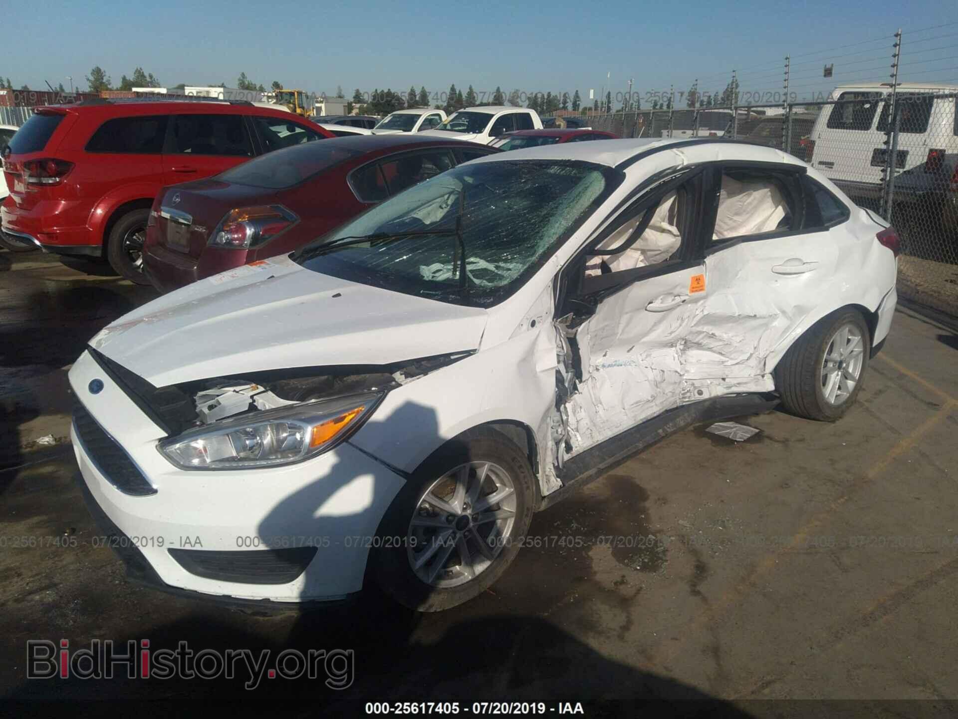 2017 FORD FOCUS - VIN: 1FADP3F24HL232107 - Фото 2
