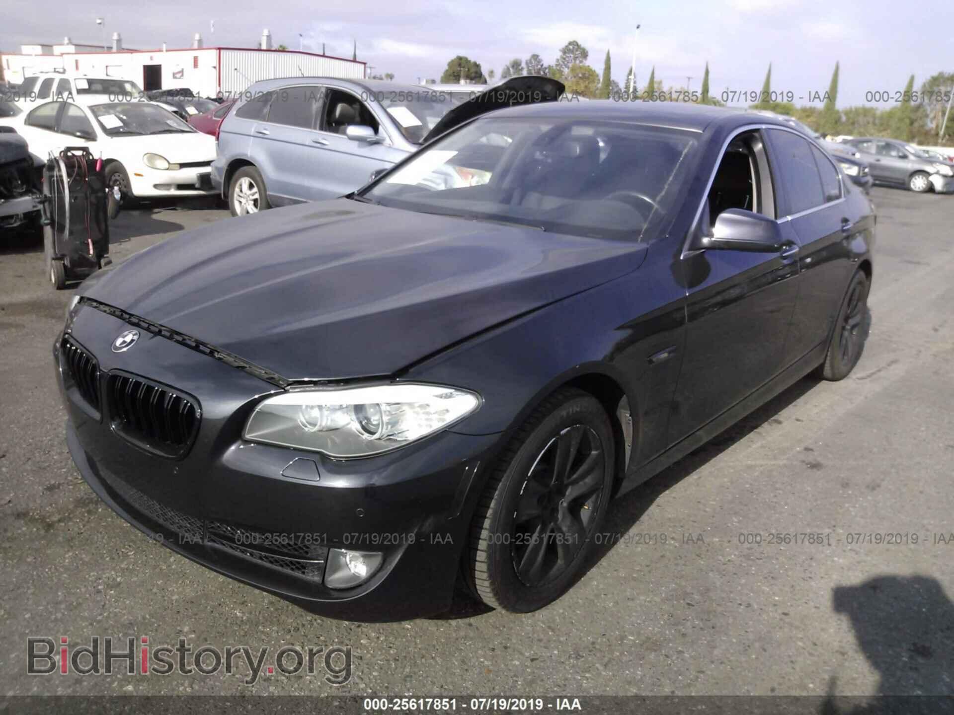 2012 BMW 528 - VIN: WBAXG5C59CDX03492 - Фото 2