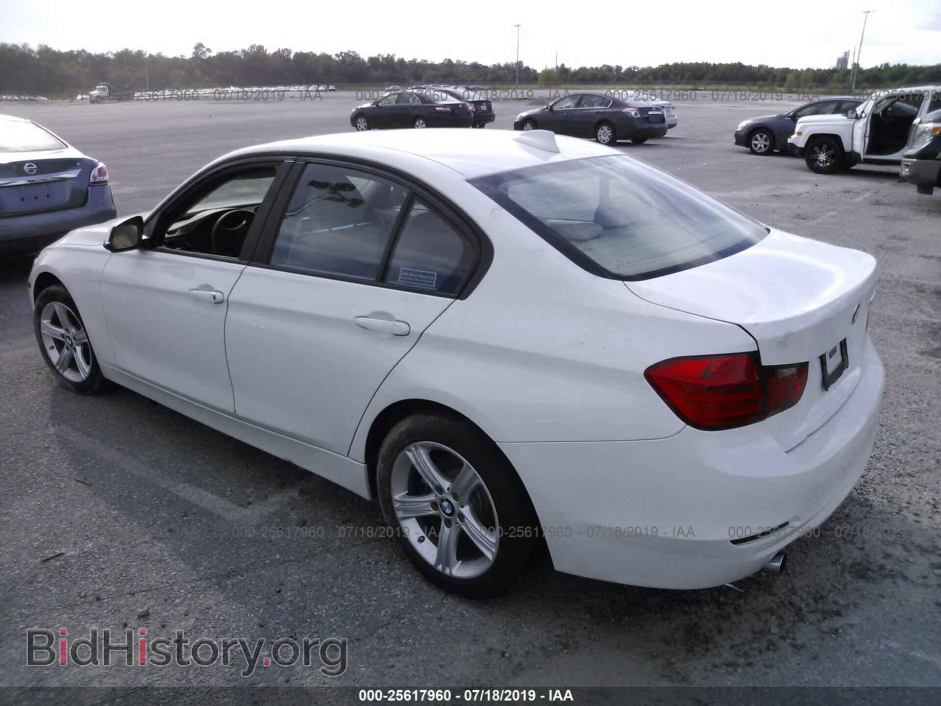 2015 BMW 320 - VIN: WBA3B1C50FK137096 - Photo 3