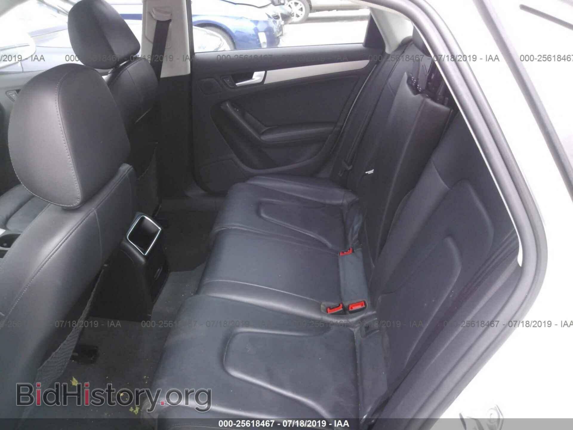 2011 AUDI A4 - VIN: WAUDFAFLXBA086435 - Фото 8