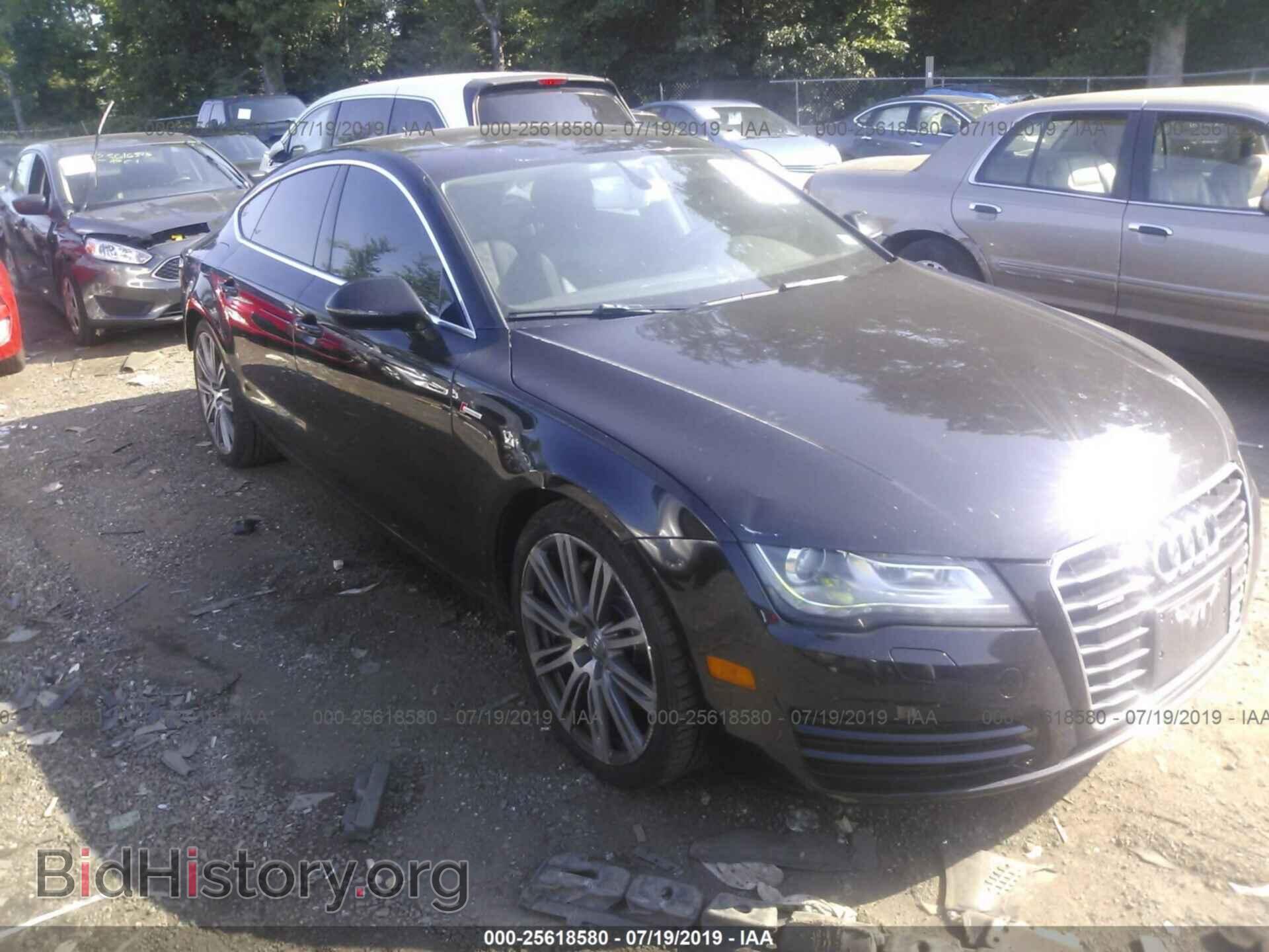 Фотография WAUYGAFC0CN145498 - AUDI A7 2012