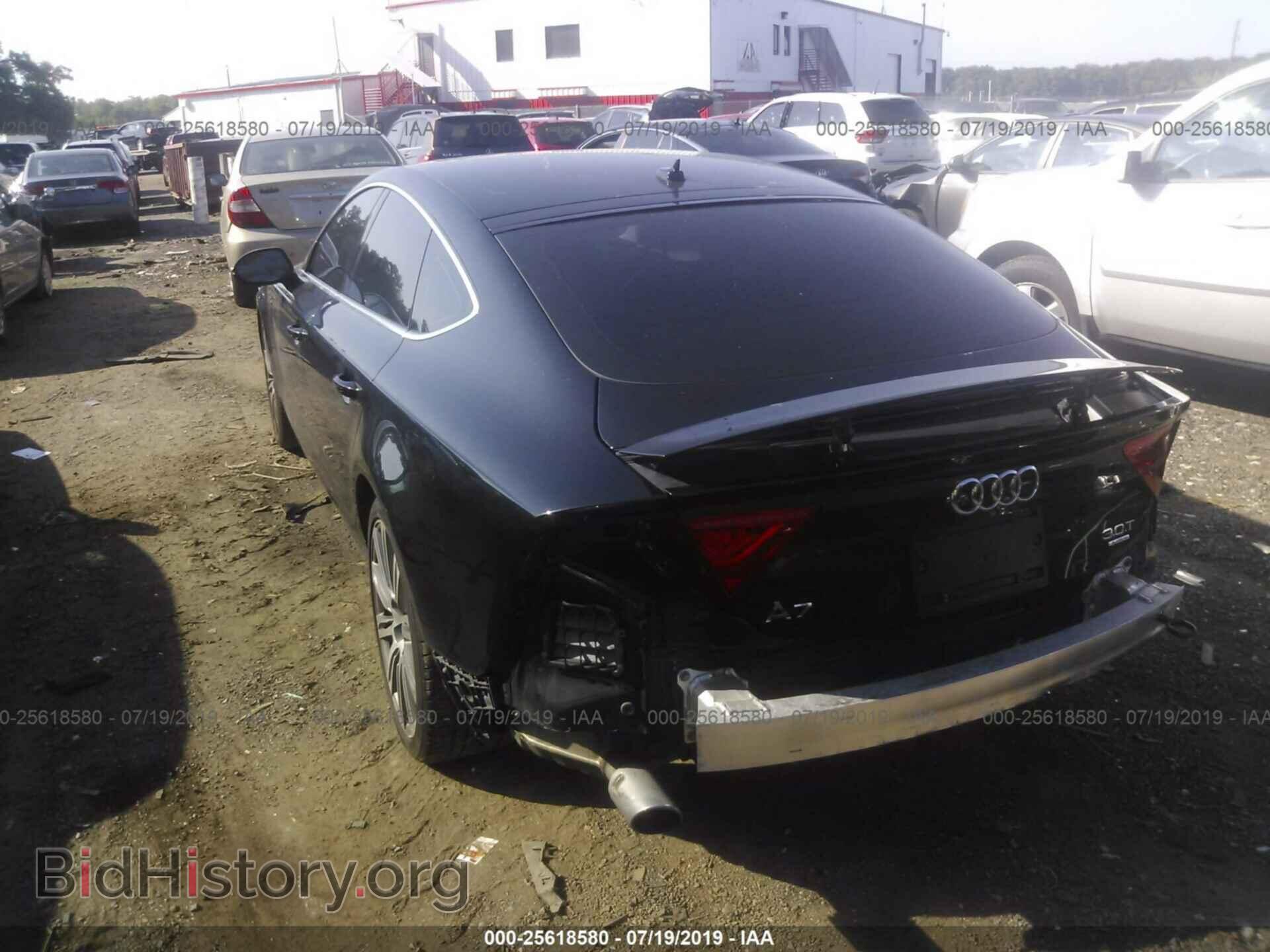 2012 AUDI A7 - VIN: WAUYGAFC0CN145498 - Фото 3