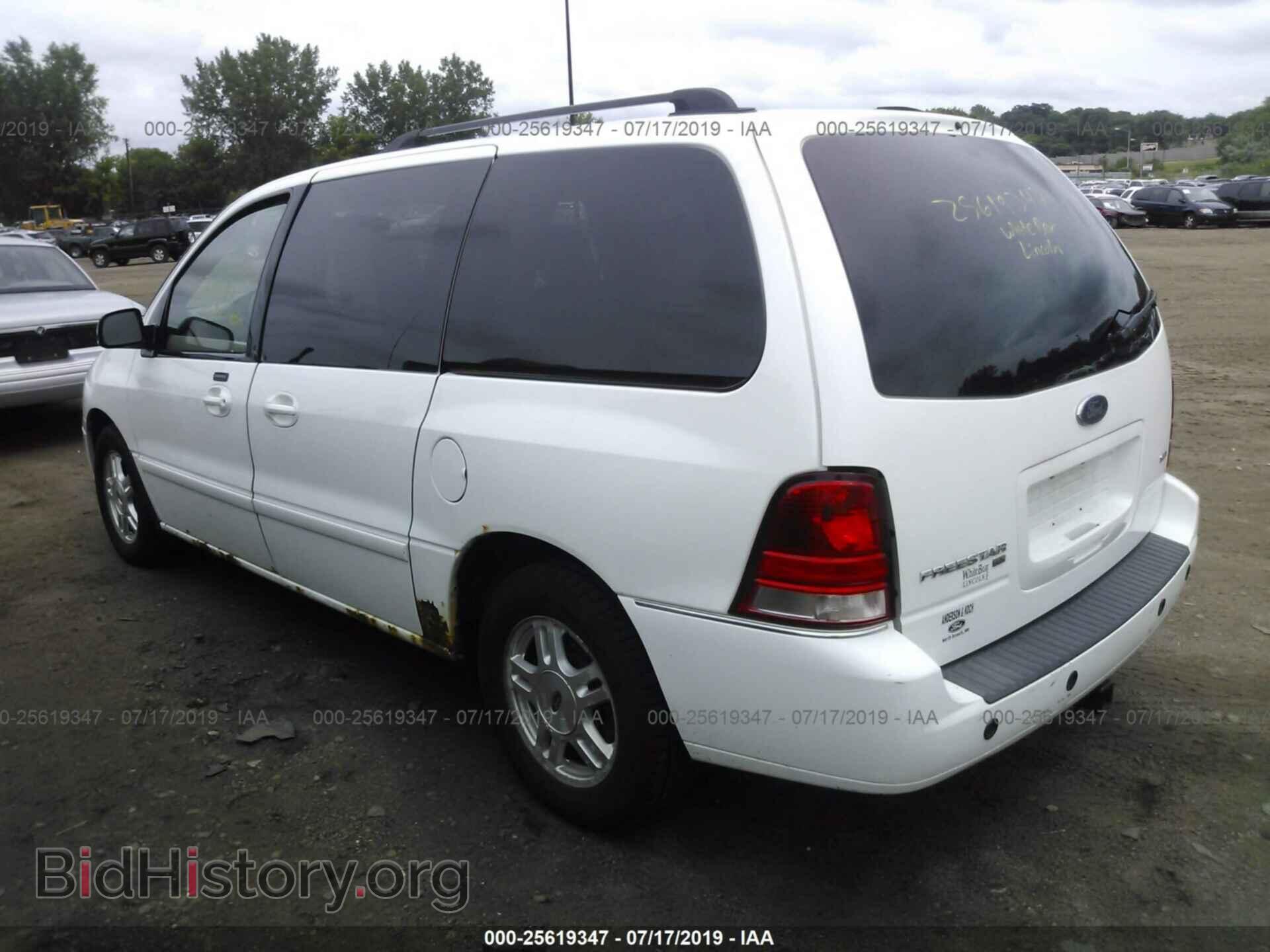 2007 FORD FREESTAR - VIN: 2FMZA52247BA02404 - Фото 3