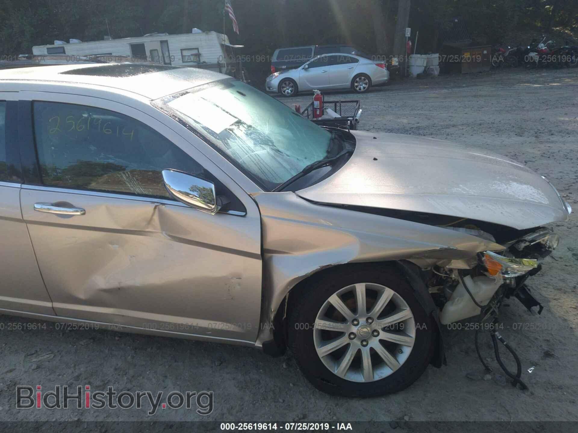 2014 CHRYSLER 200 - VIN: 1C3CCBCG7EN135452 - Фото 6
