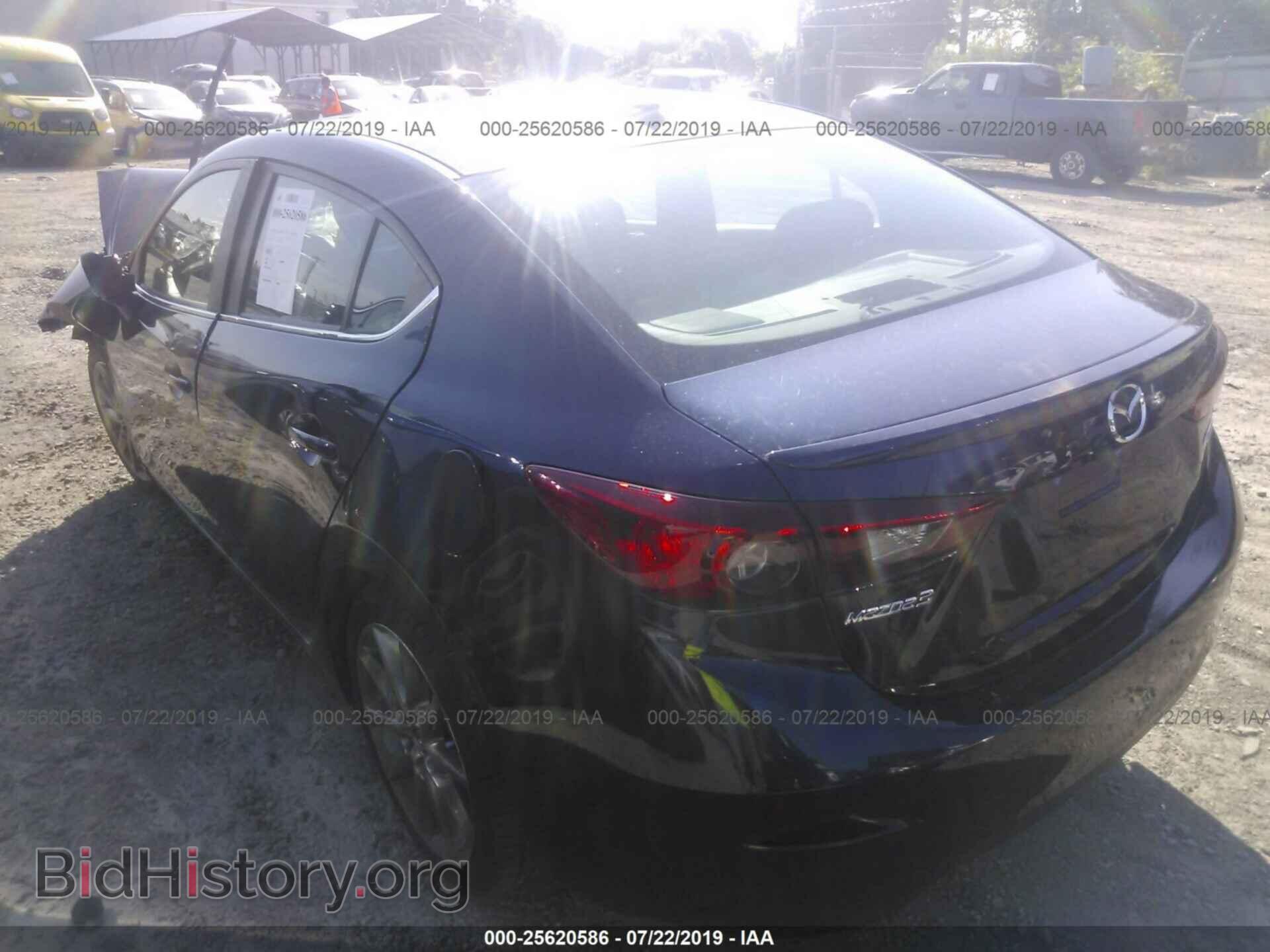 2018 MAZDA 3 - VIN: 3MZBN1V34JM240540 - Фото 3