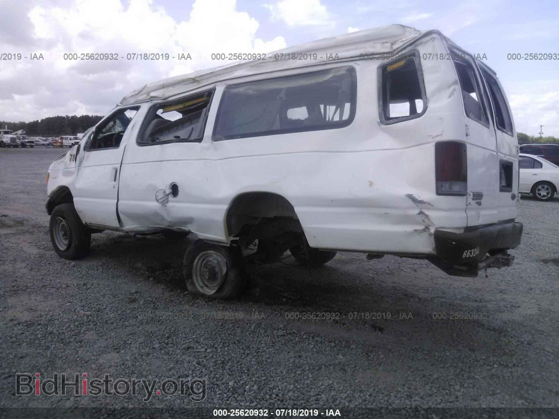 2006 FORD ECONOLINE - VIN: 1FBSS31LX6DB31391 - Фото 3