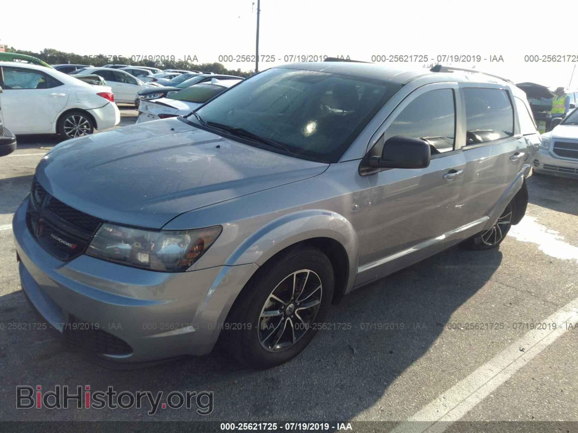 2018 DODGE JOURNEY - VIN: 3C4PDCAB3JT288704 - Фото 2