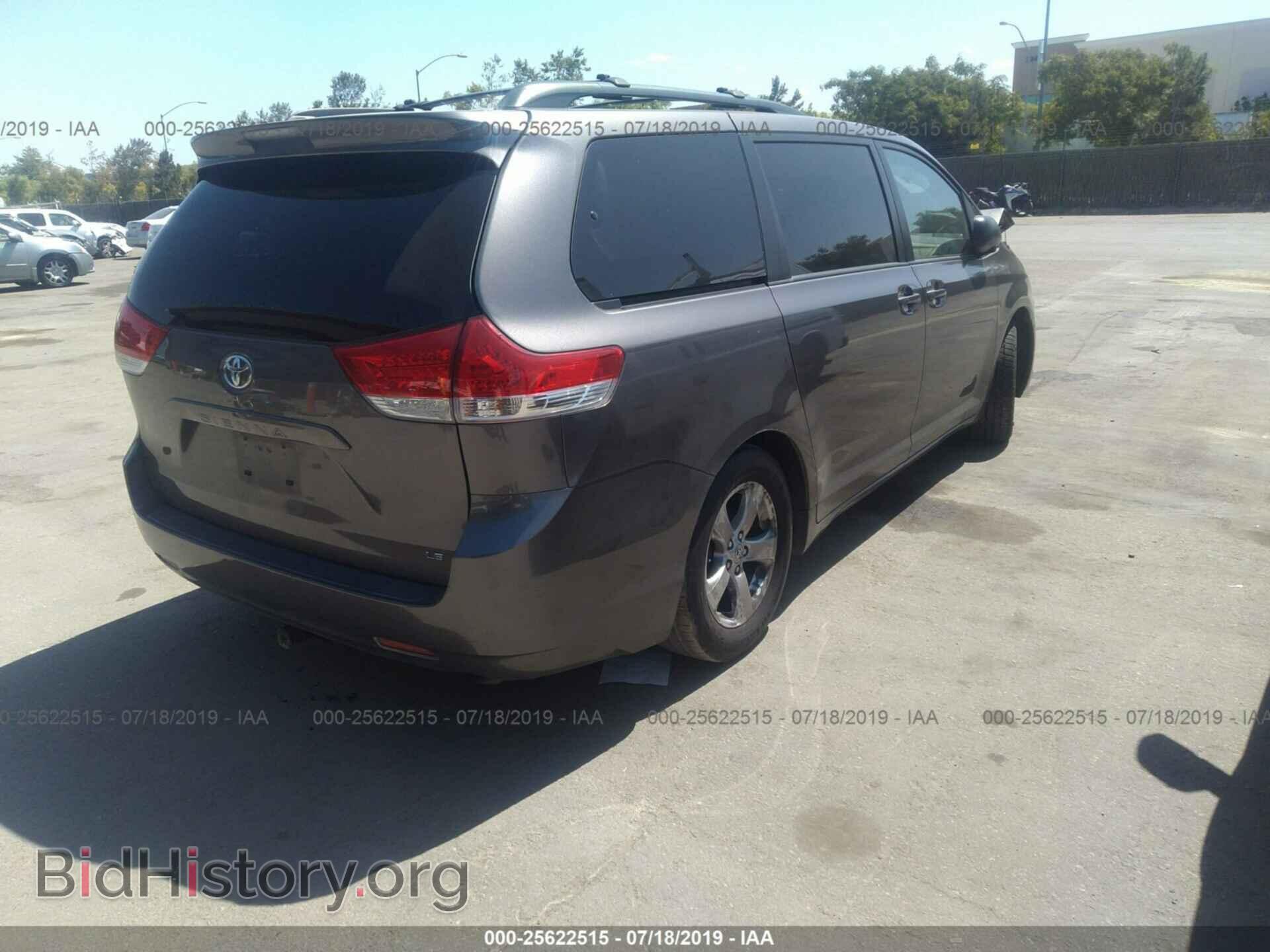 2011 TOYOTA SIENNA - VIN: 5TDKK3DC2BS094357 - Фото 4