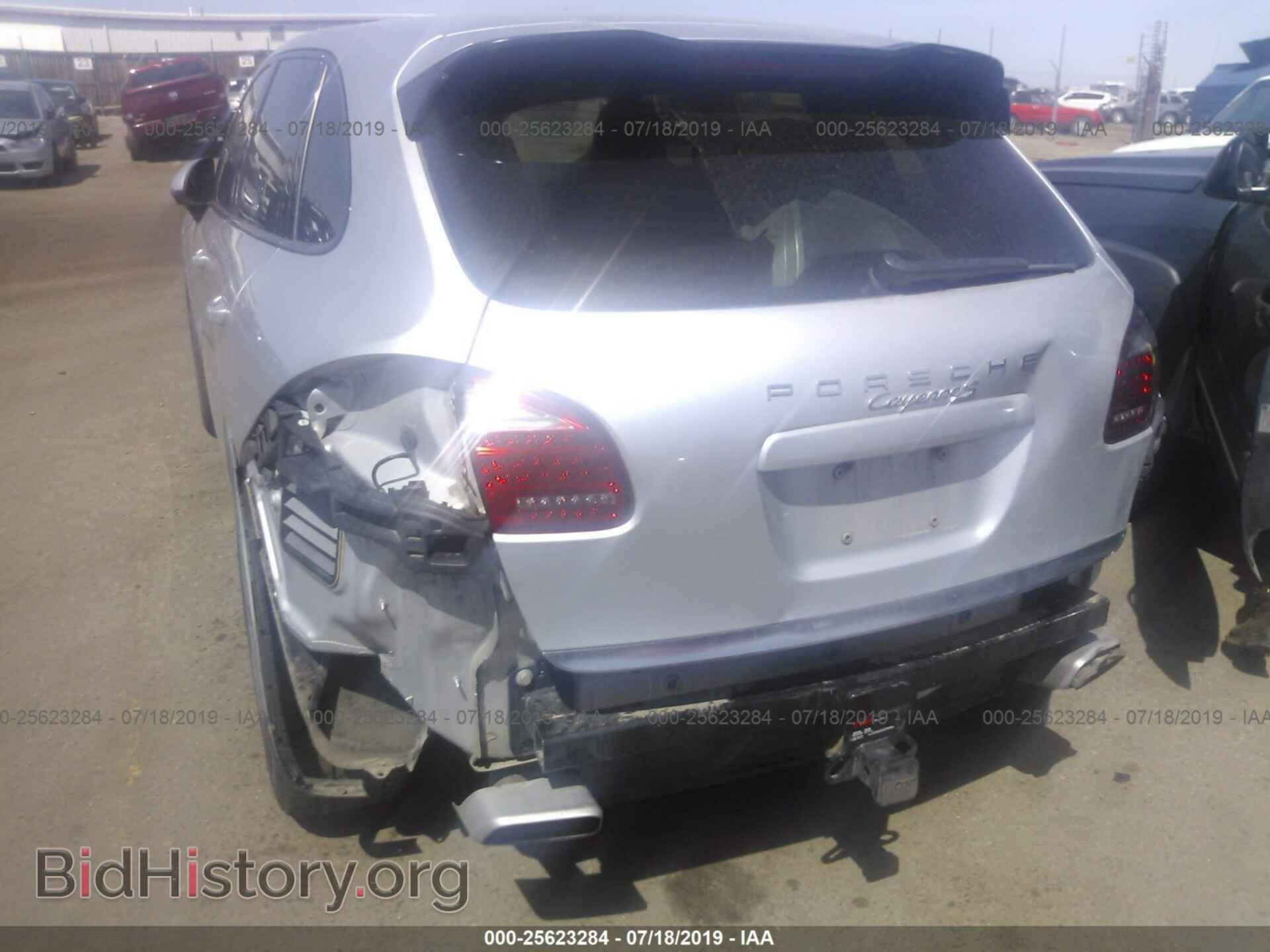 2011 PORSCHE CAYENNE - VIN: WP1AA2A26BLA01084 - Photo 6