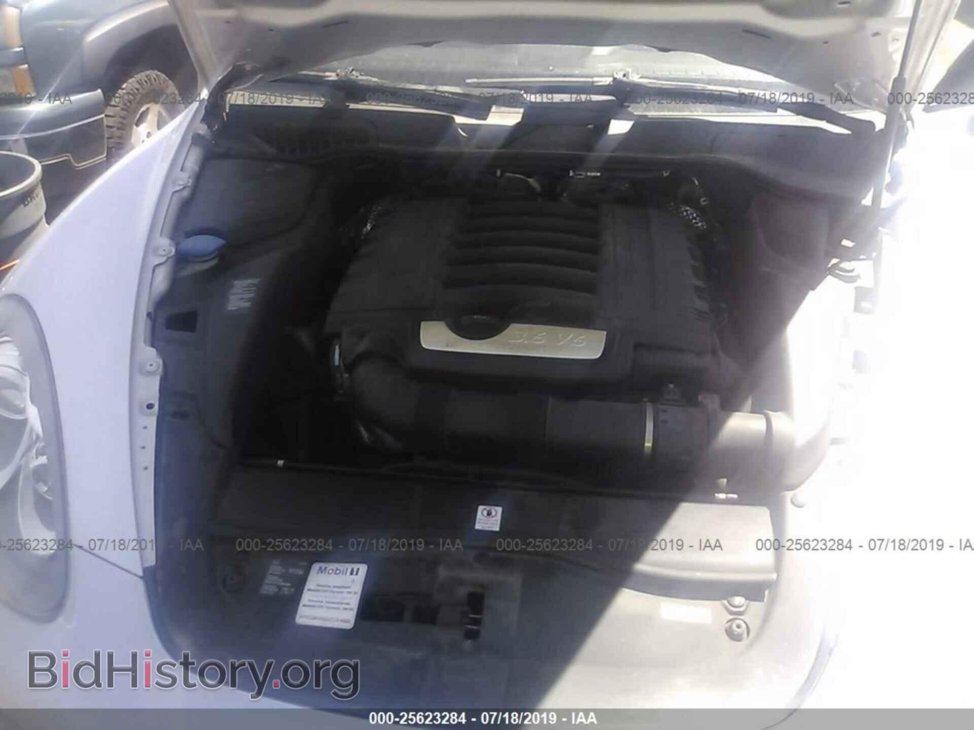 2011 PORSCHE CAYENNE - VIN: WP1AA2A26BLA01084 - Photo 10
