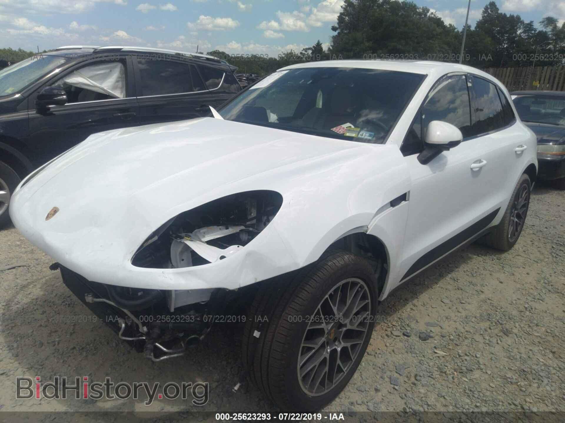 2017 PORSCHE MACAN - VIN: WP1AB2A54HLB18260 - Фото 2