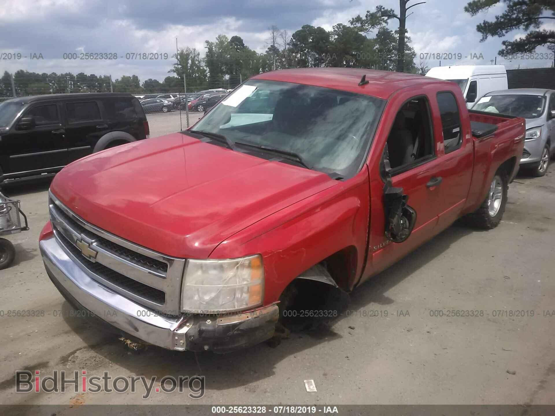 2008 CHEVROLET SILVERADO - VIN: 2GCEC19J681280893 - Фото 2