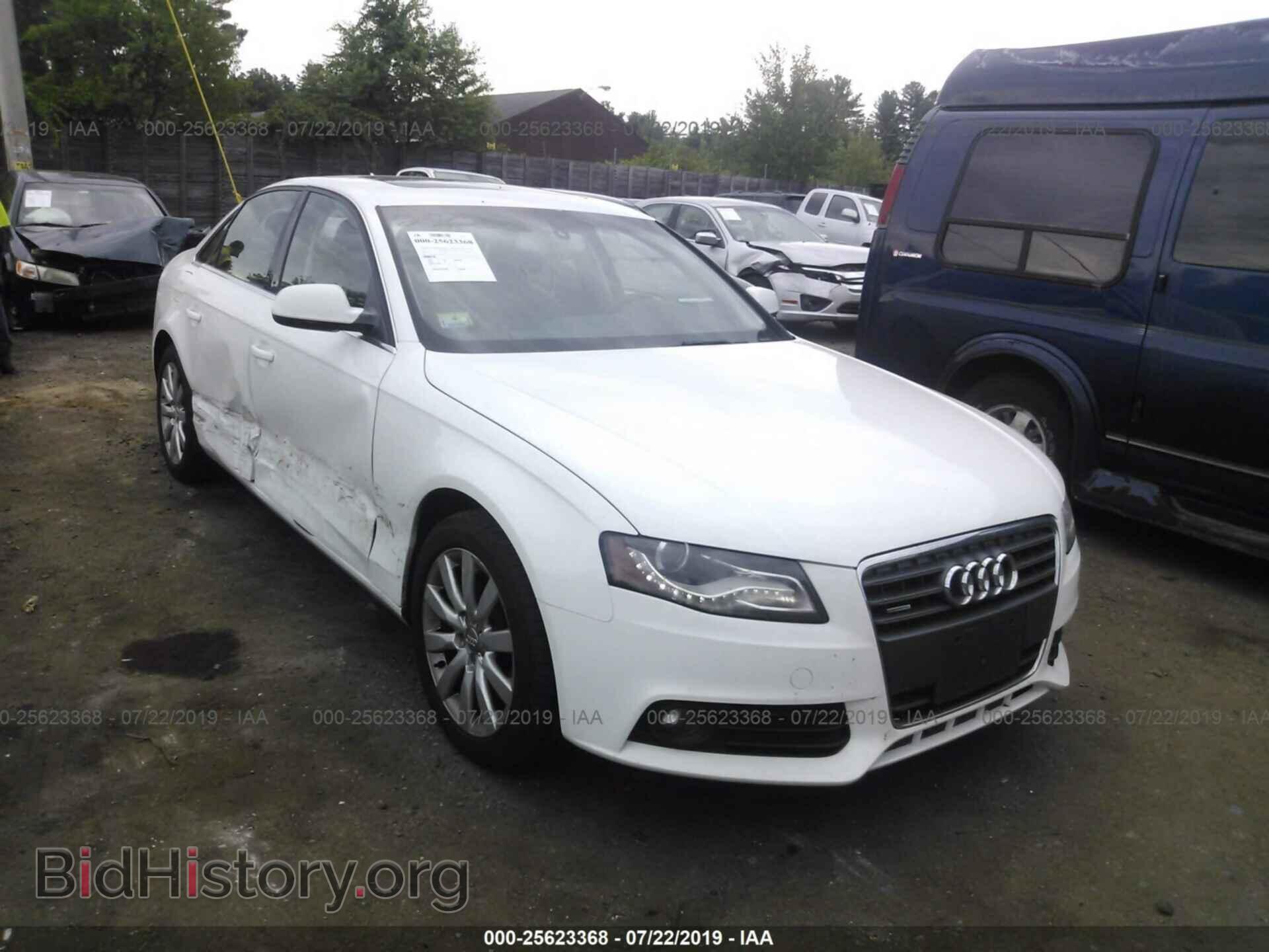 Фотография WAUFFAFL1BN044656 - AUDI A4 2011