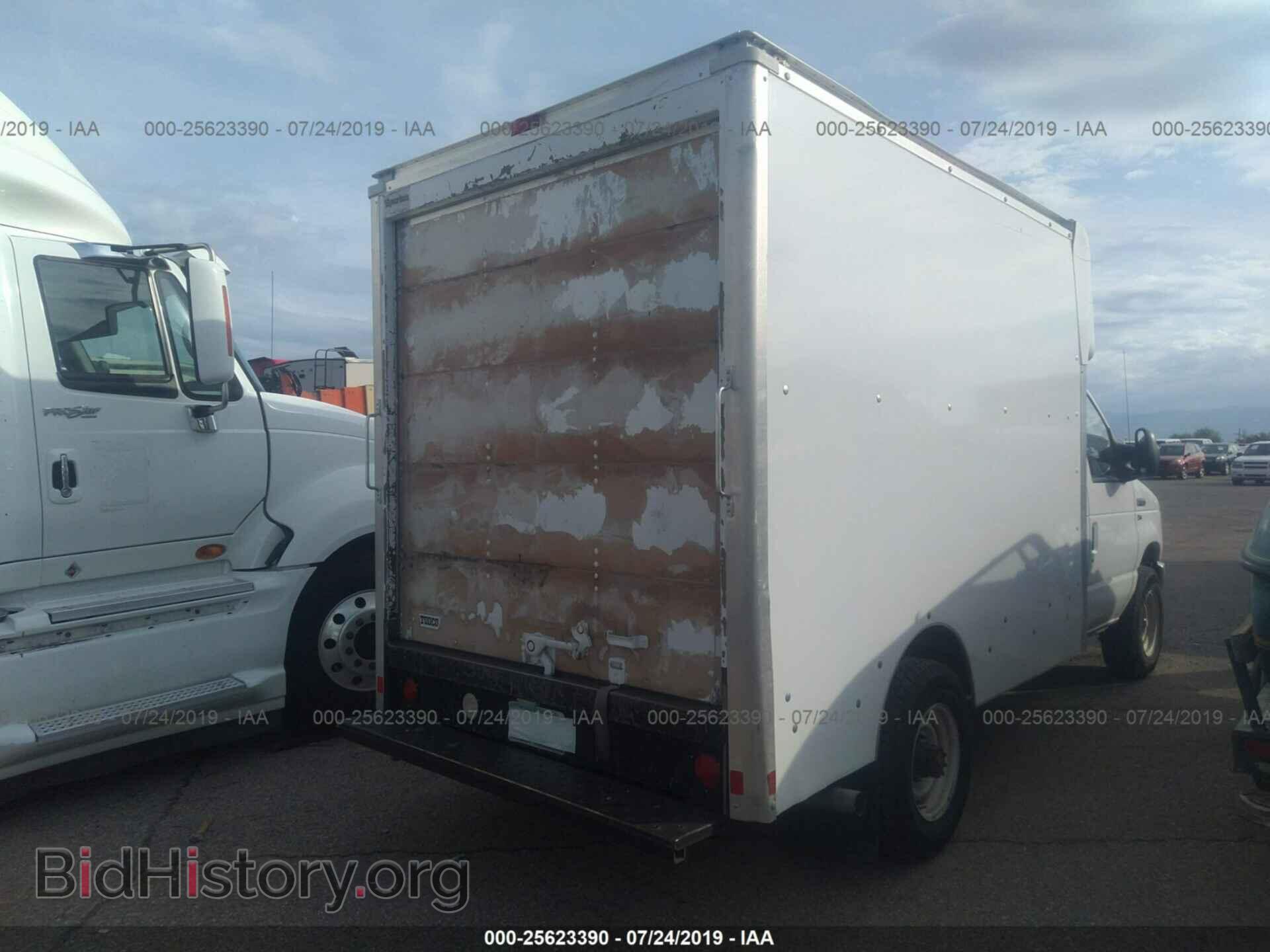 2009 FORD ECONOLINE - VIN: 1FDSE35L79DA32878 - Фото 4
