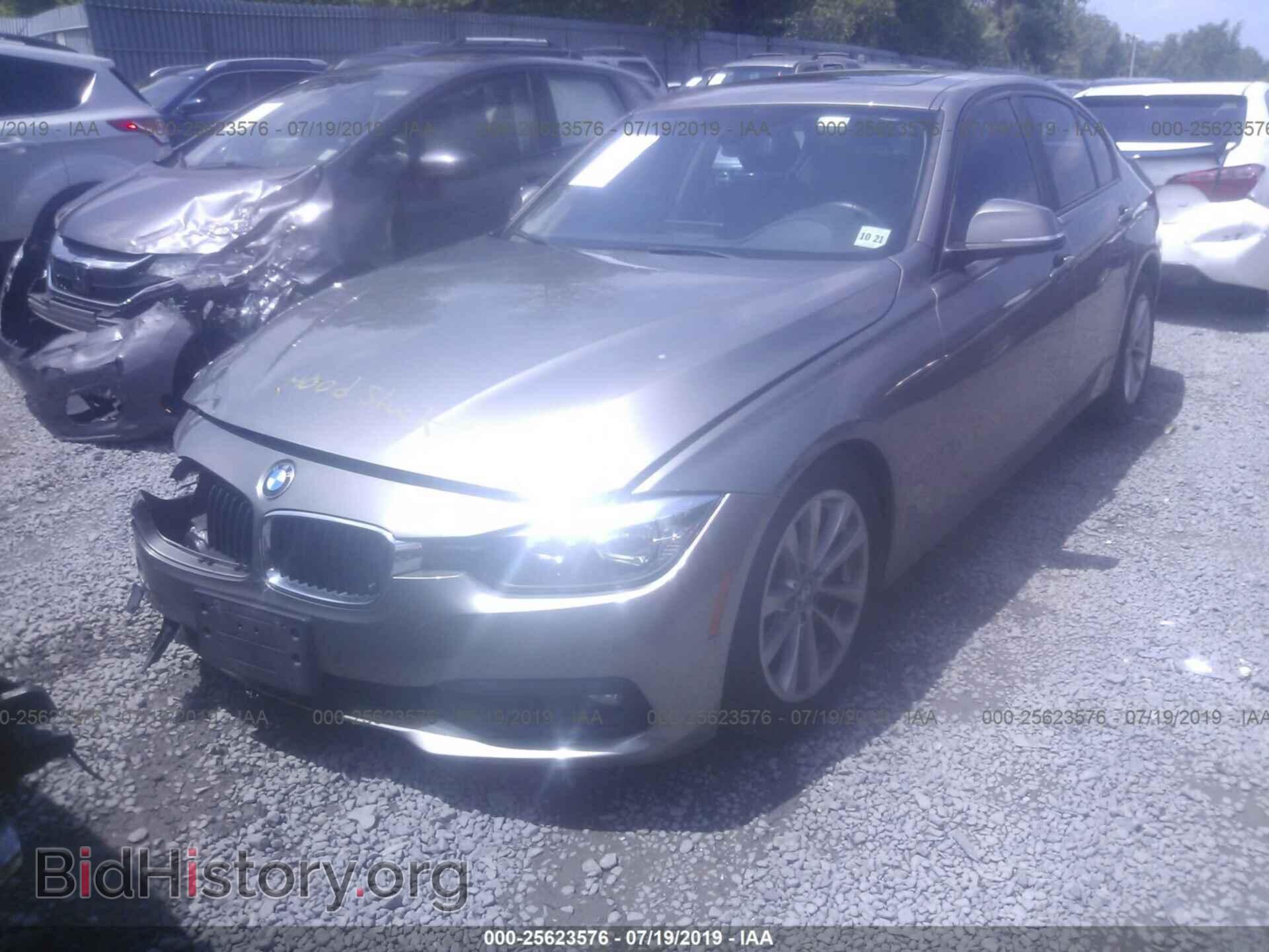 2016 BMW 320 - VIN: WBA8E5G58GNU20344 - Photo 2