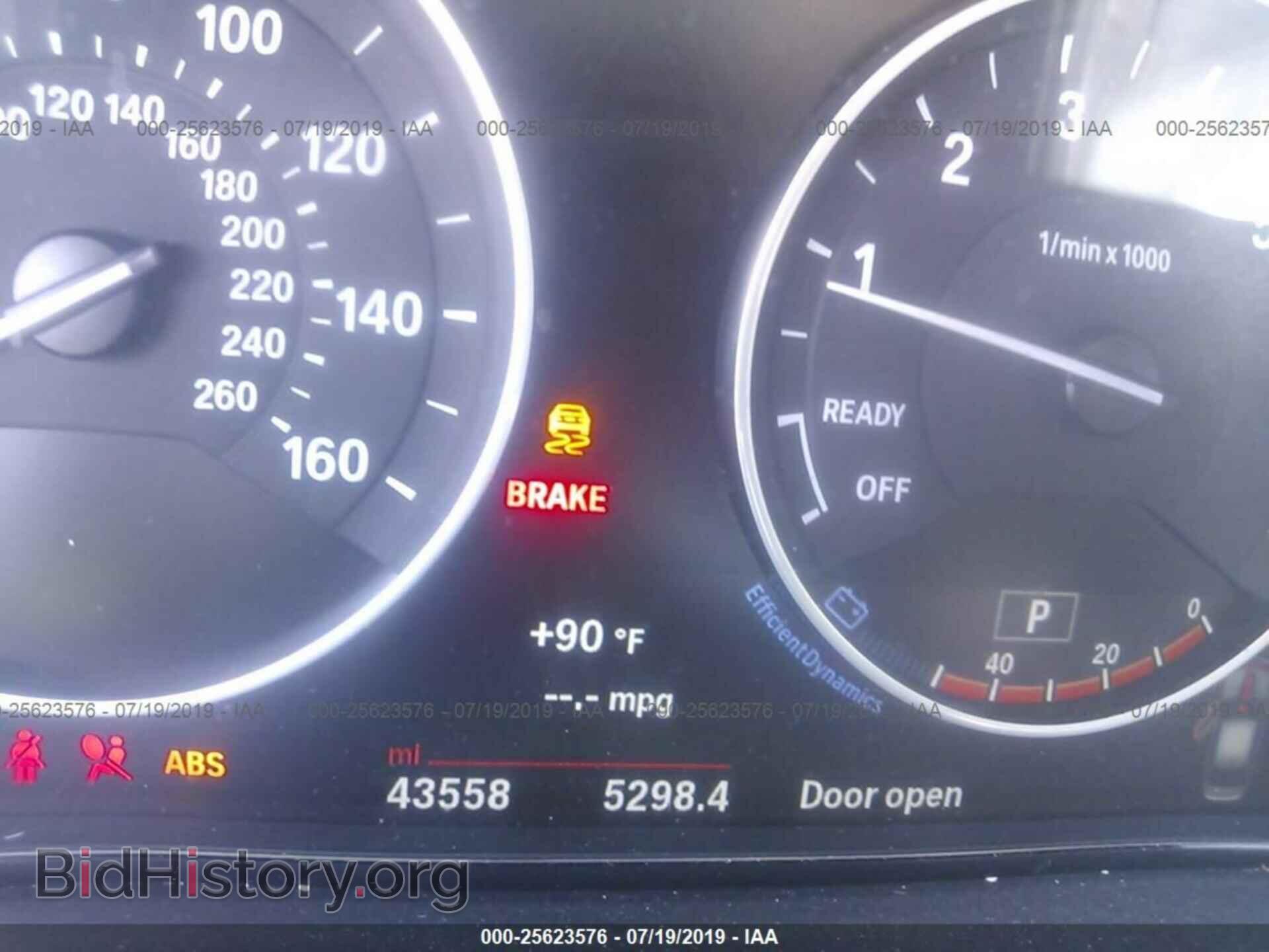 2016 BMW 320 - VIN: WBA8E5G58GNU20344 - Photo 6
