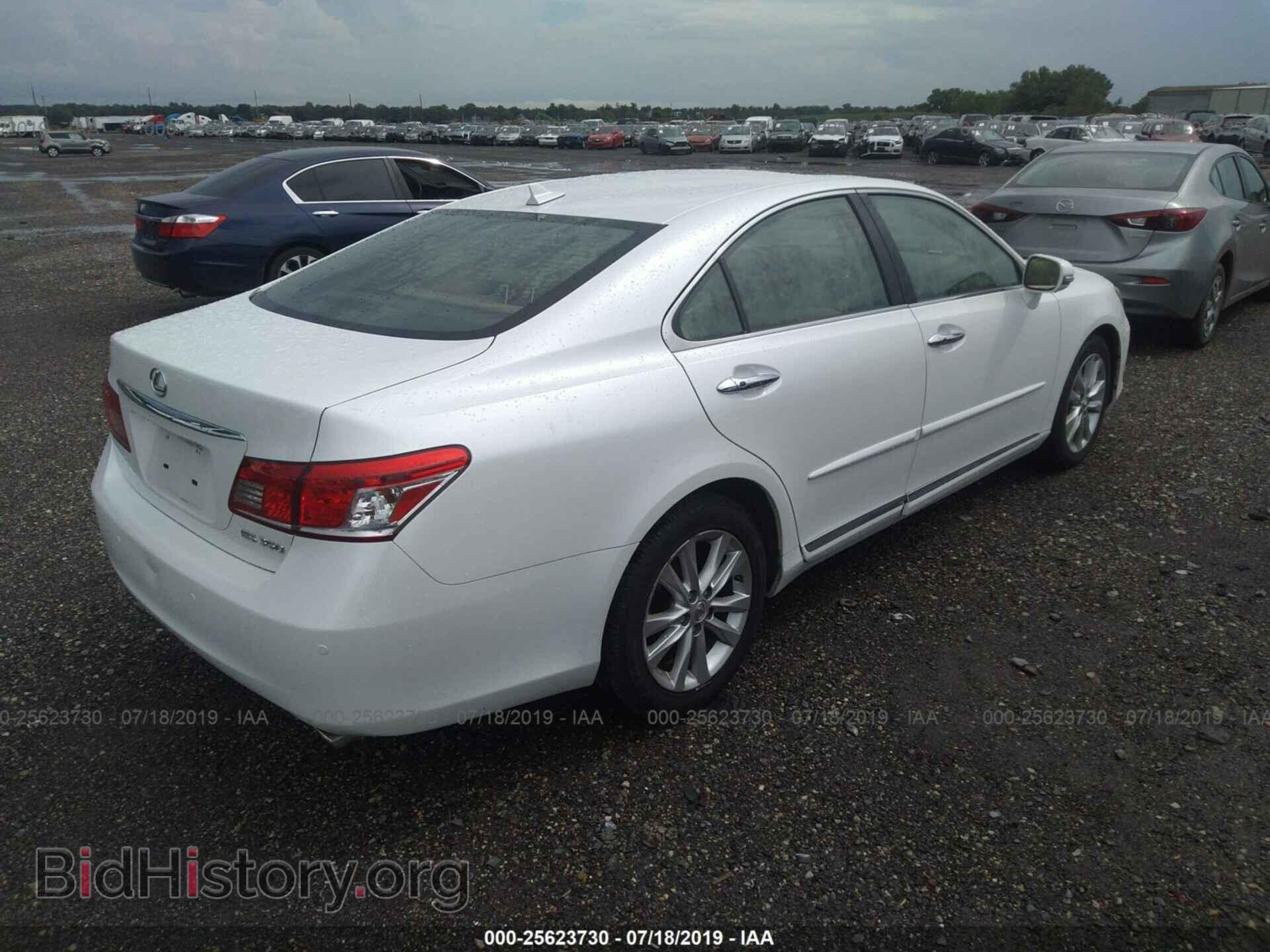 2011 LEXUS ES - VIN: JTHBK1EG3B2455896 - Фото 4