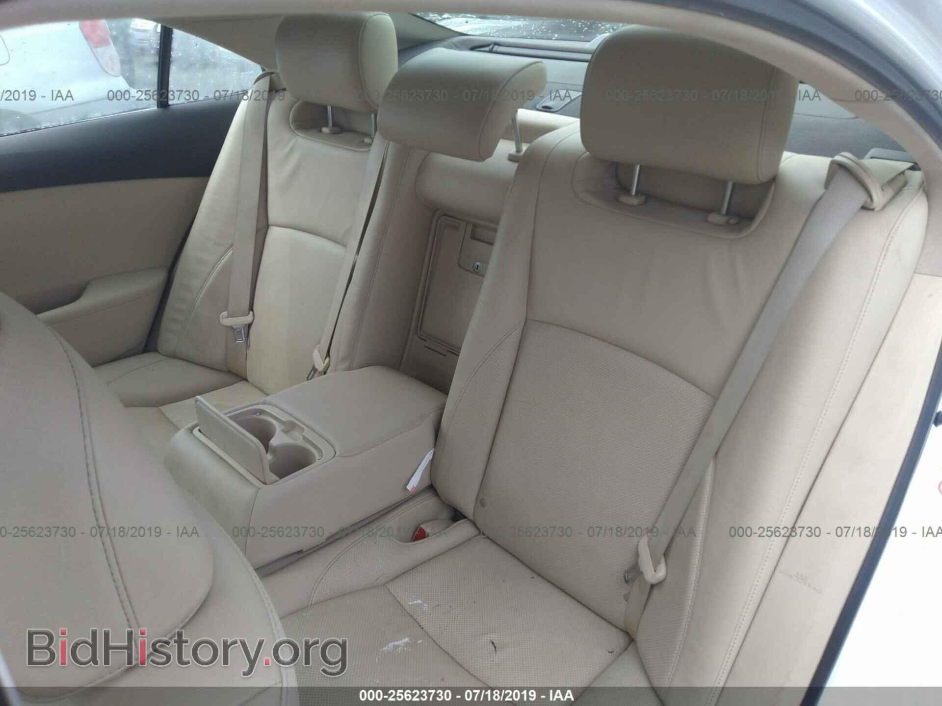 2011 LEXUS ES - VIN: JTHBK1EG3B2455896 - Фото 8