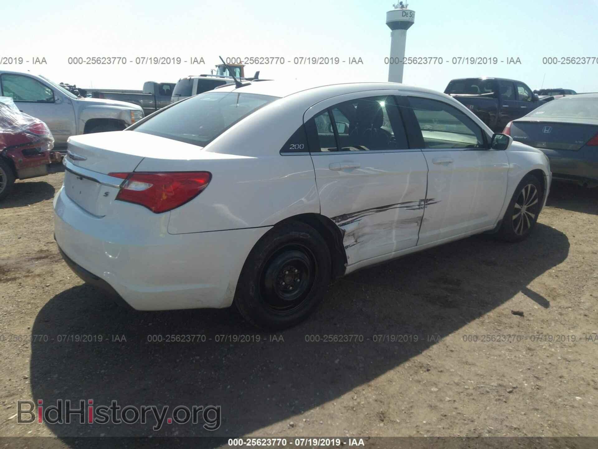 2014 CHRYSLER 200 - VIN: 1C3CCBBB7EN177285 - Фото 4