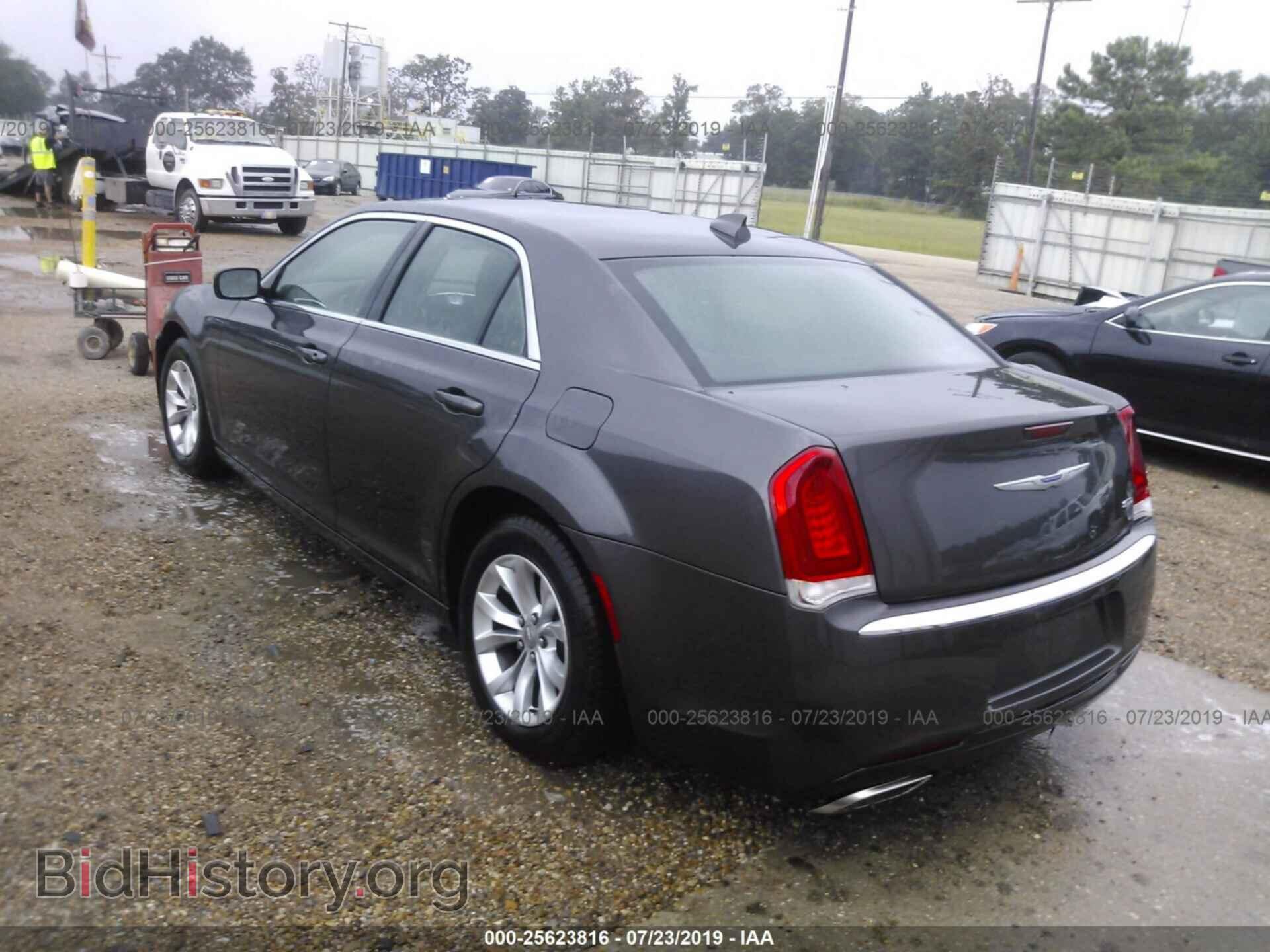 2018 CHRYSLER 300 - VIN: 2C3CCAAG4JH314158 - Фото 3