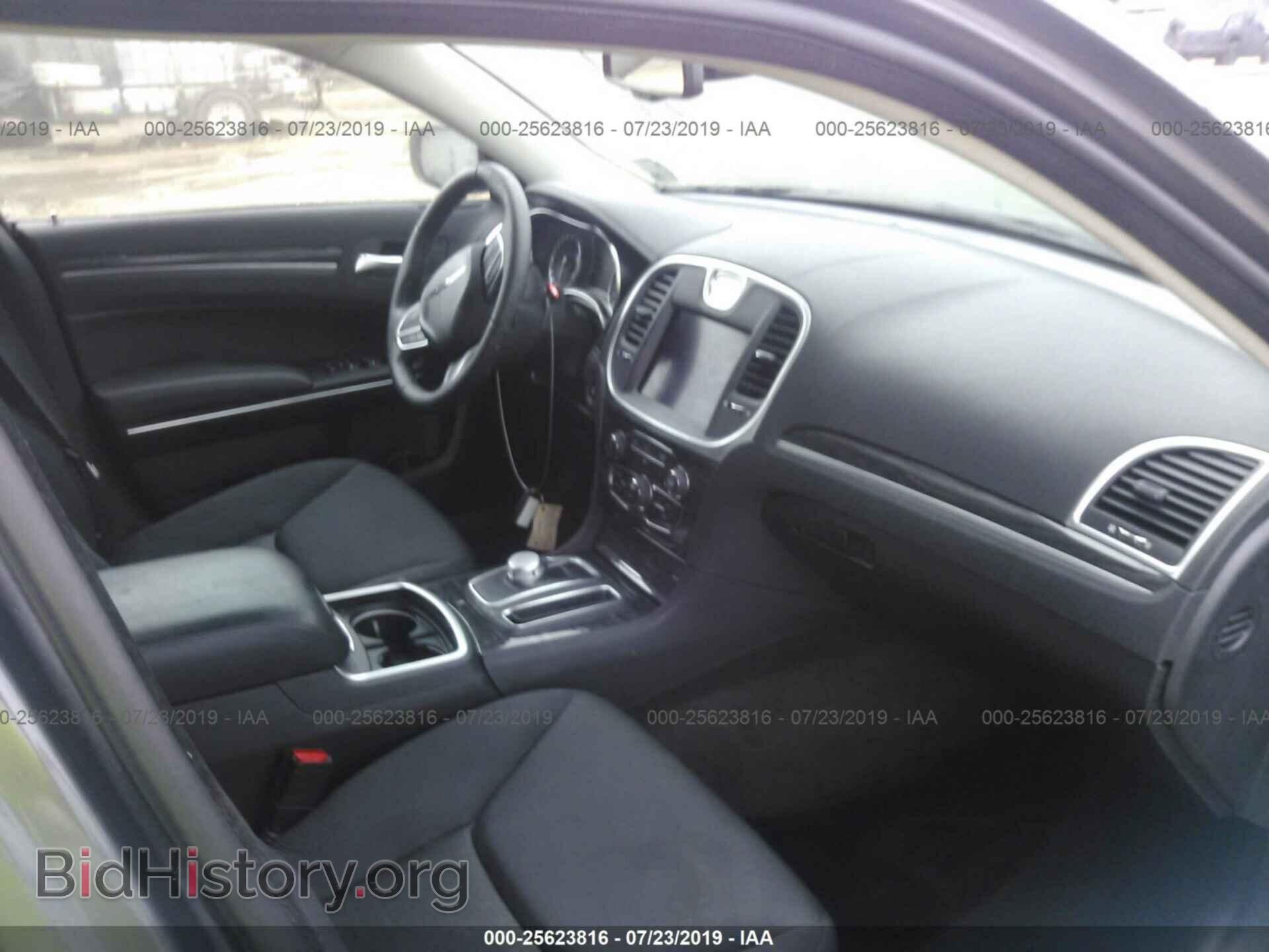 2018 CHRYSLER 300 - VIN: 2C3CCAAG4JH314158 - Фото 5