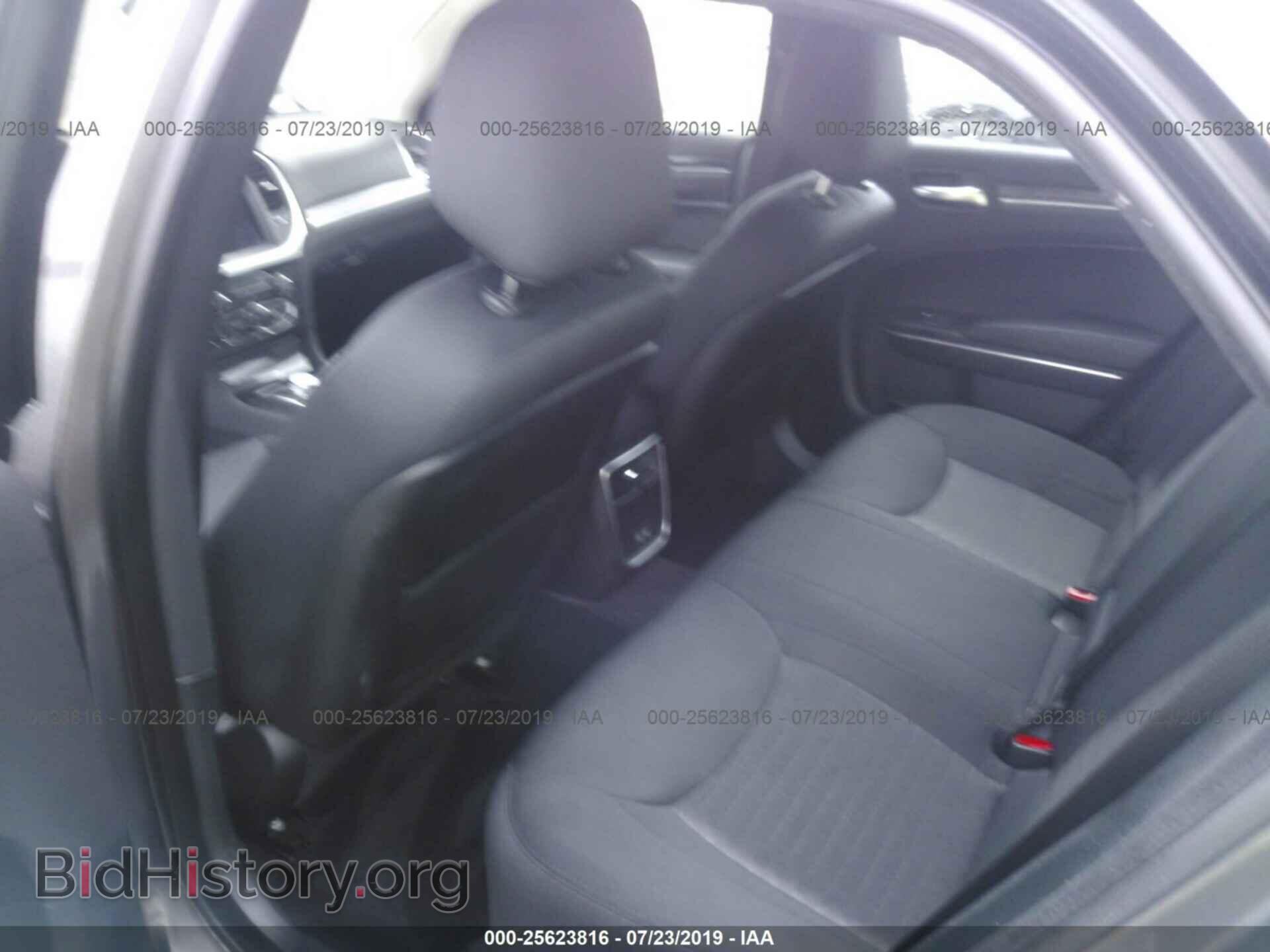 2018 CHRYSLER 300 - VIN: 2C3CCAAG4JH314158 - Фото 8