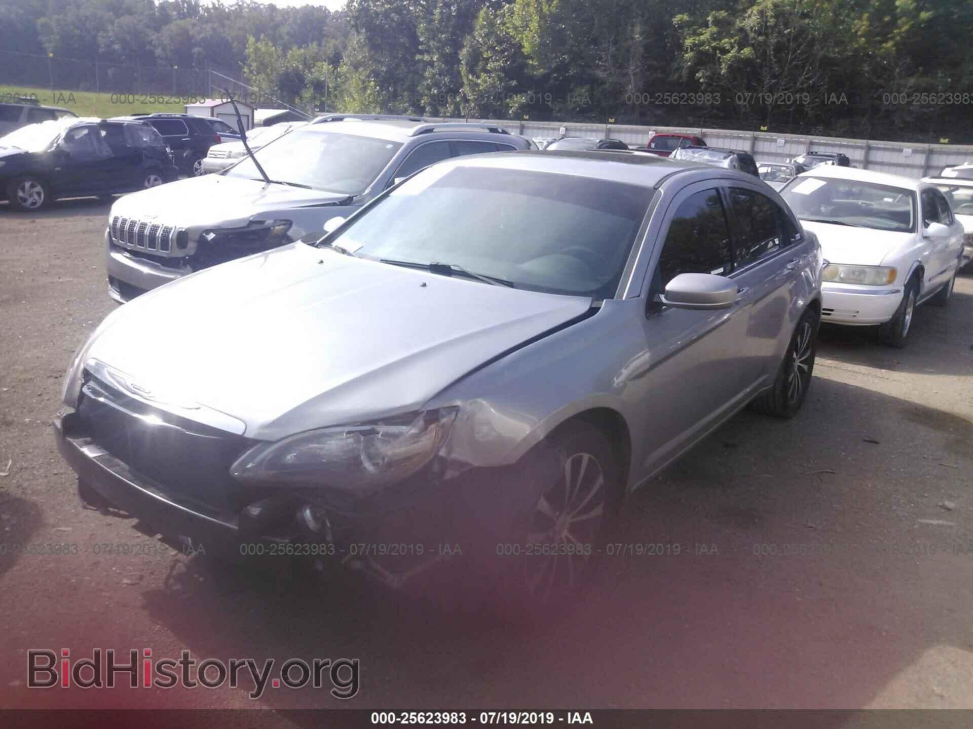 2014 CHRYSLER 200 - VIN: 1C3CCBBB5EN118140 - Photo 2