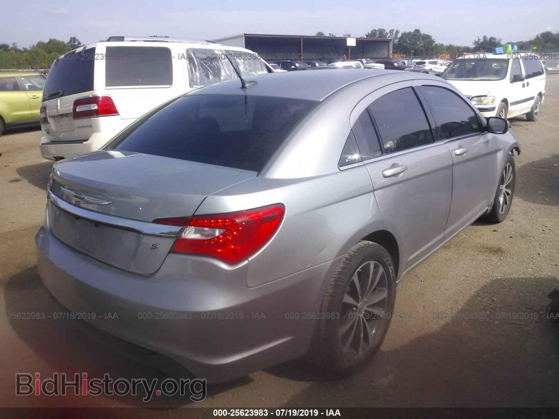 2014 CHRYSLER 200 - VIN: 1C3CCBBB5EN118140 - Photo 4