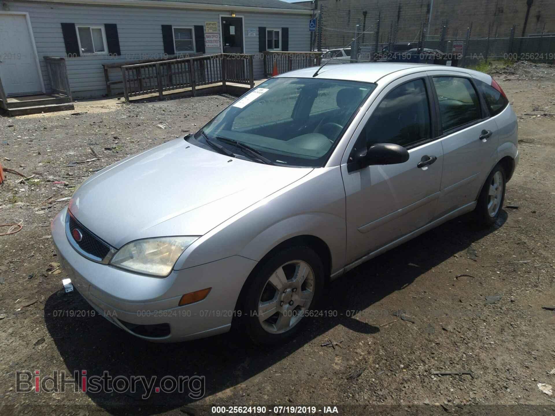 2005 FORD FOCUS - VIN: 3FAFP37N75R138866 - Фото 2
