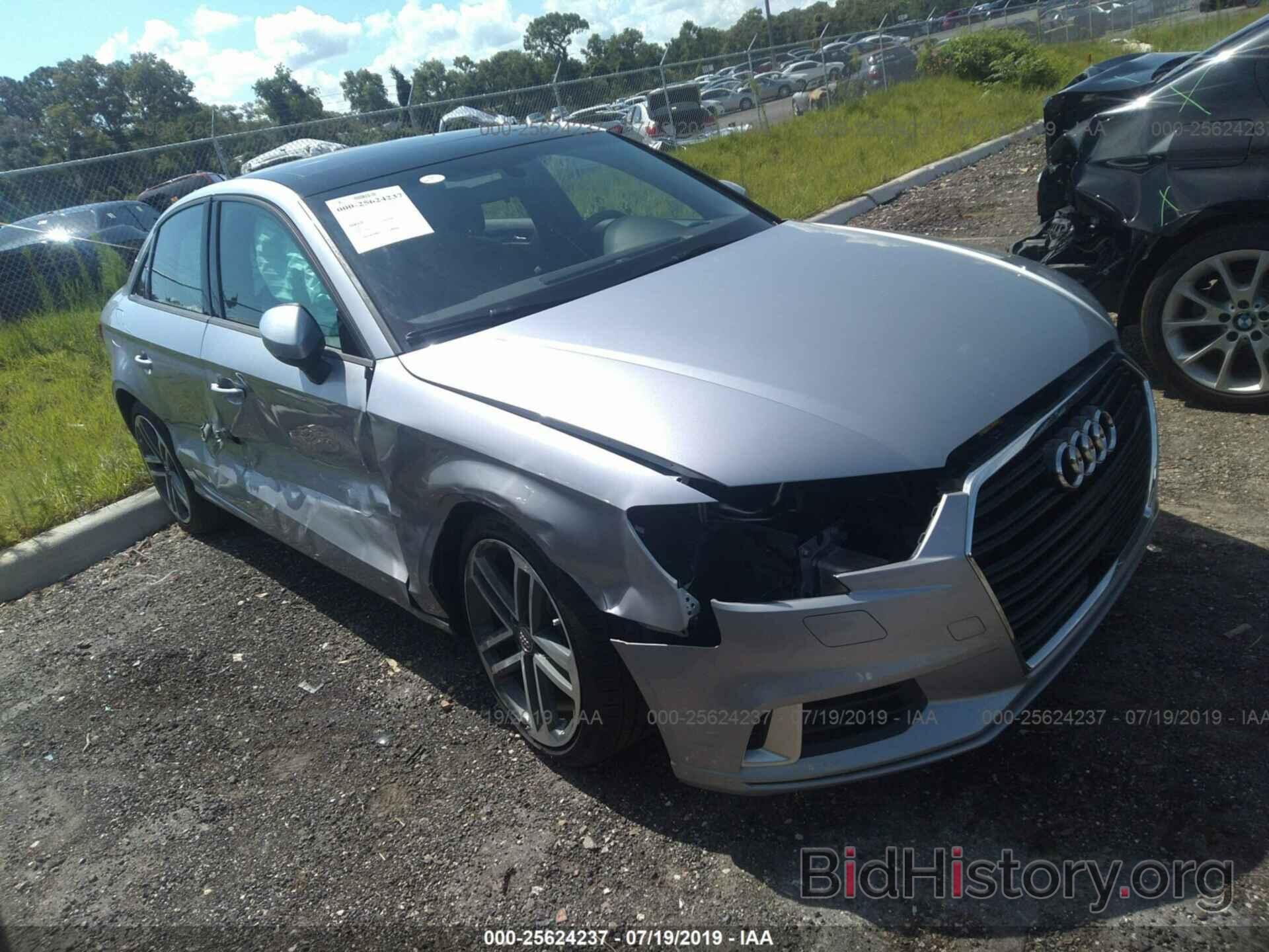 Photo WAUAUGFF8J1076040 - AUDI A3 2018