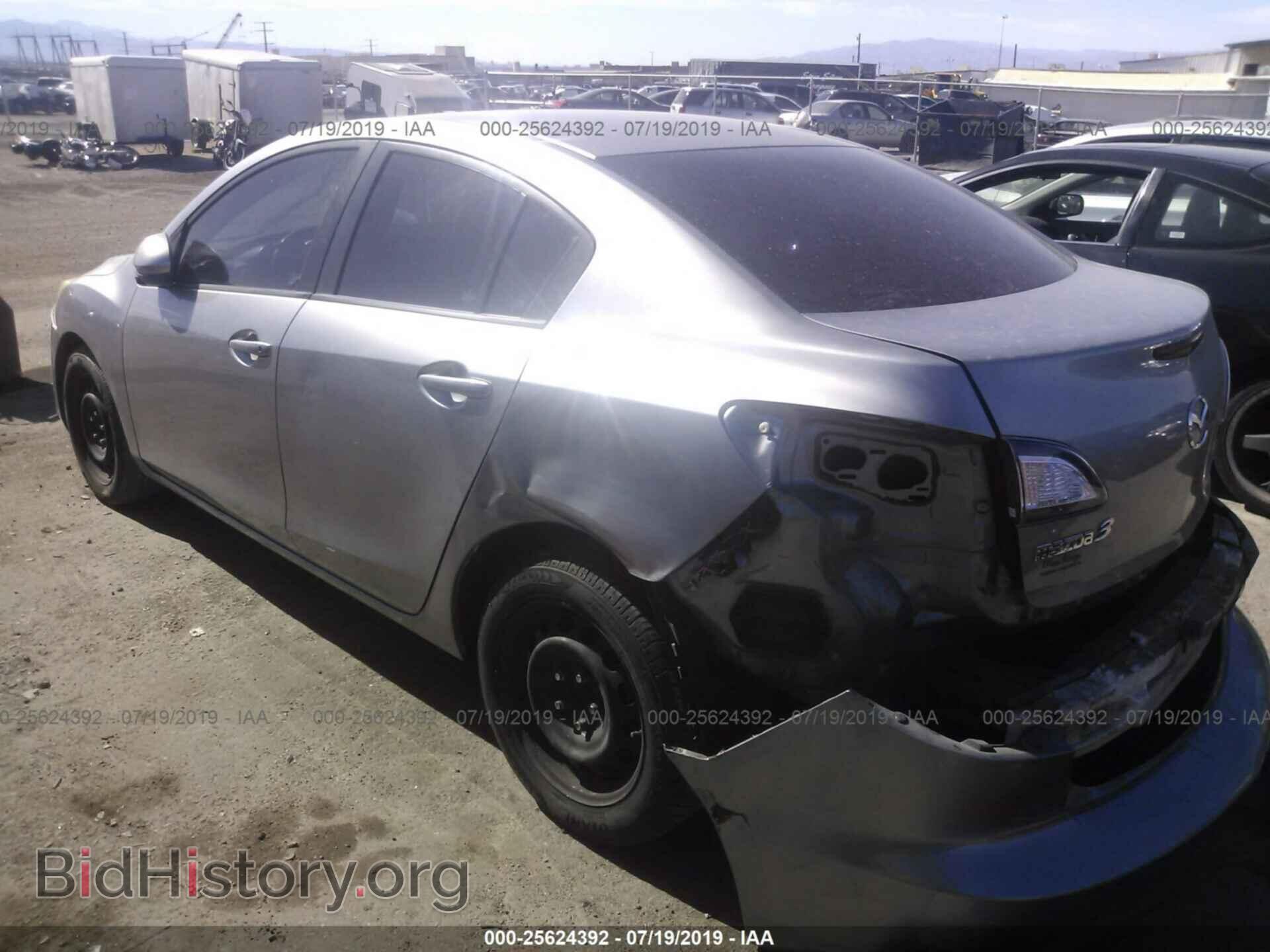 2011 MAZDA 3 - VIN: JM1BL1UF4B1452373 - Photo 3