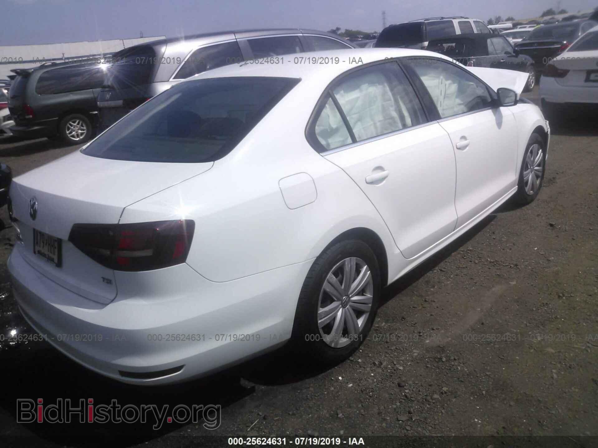 2017 VOLKSWAGEN JETTA - VIN: 3VW2B7AJ0HM277207 - Фото 4