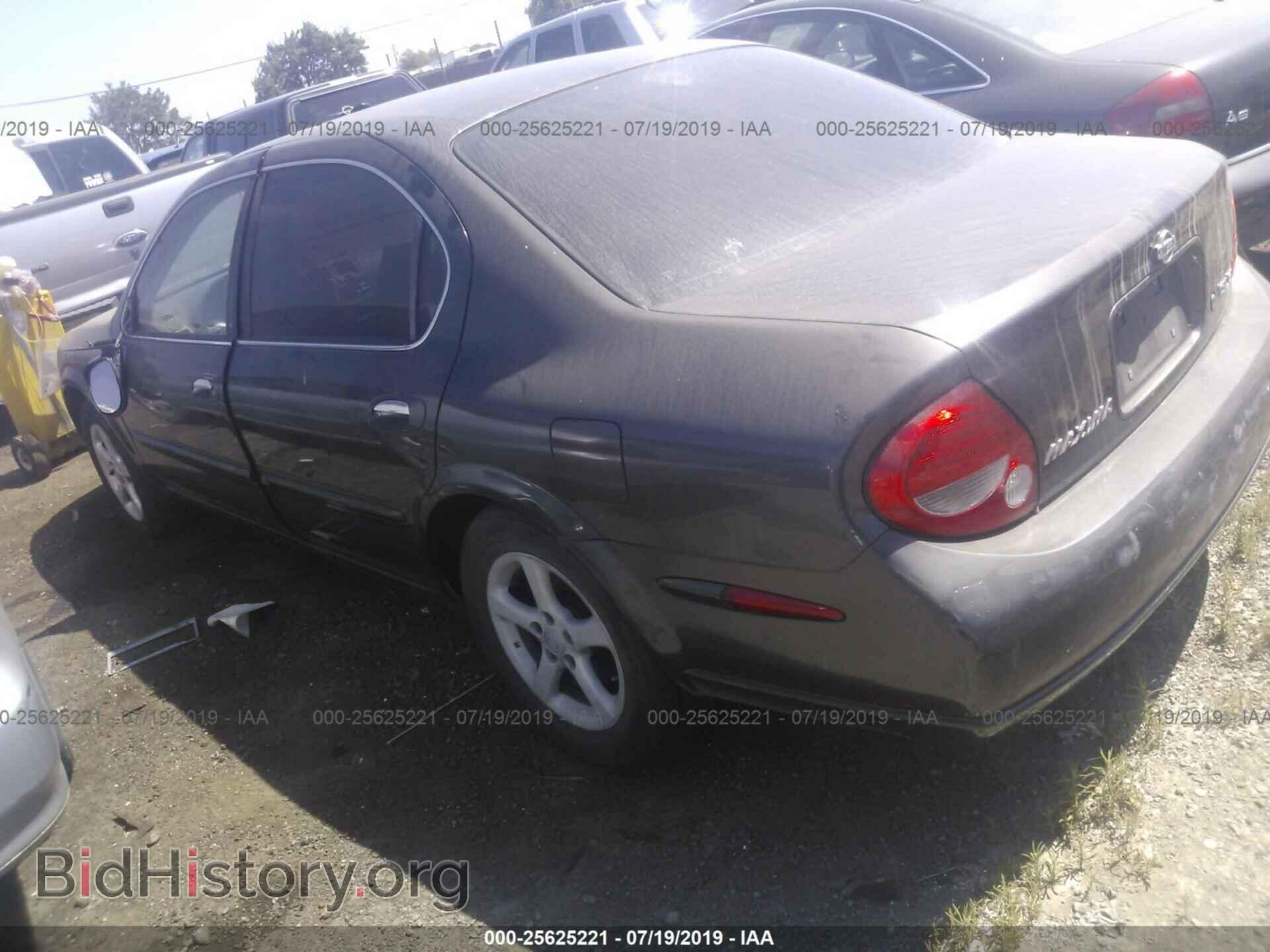 2000 NISSAN MAXIMA - VIN: JN1CA31D3YT757923 - Фото 3